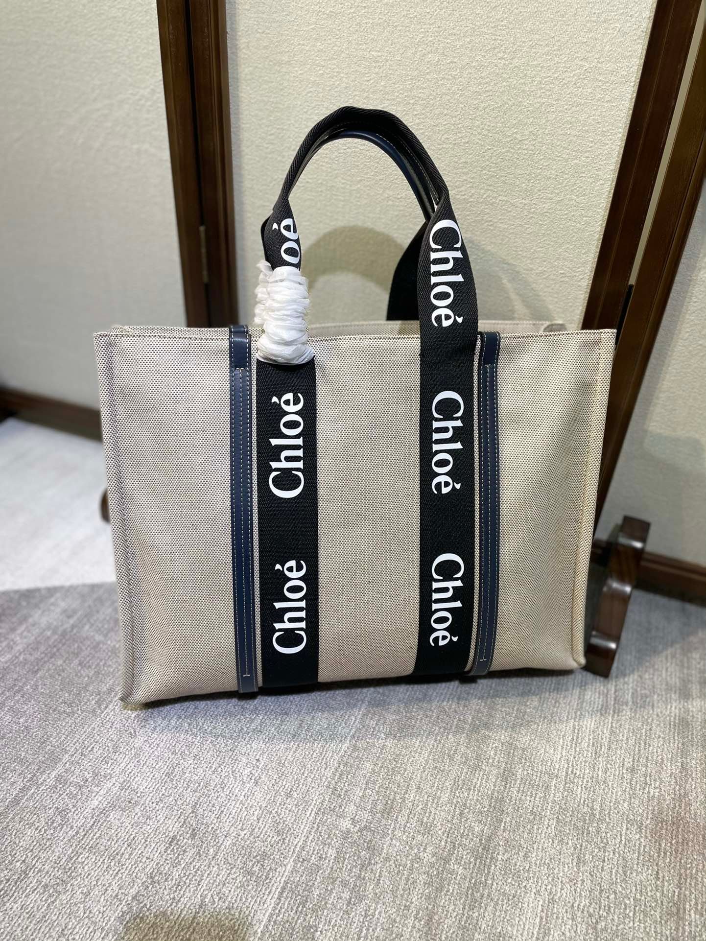 複刻名牌包Chloe蔻依 Chloé標識亞麻帆布 Woody大號托特包