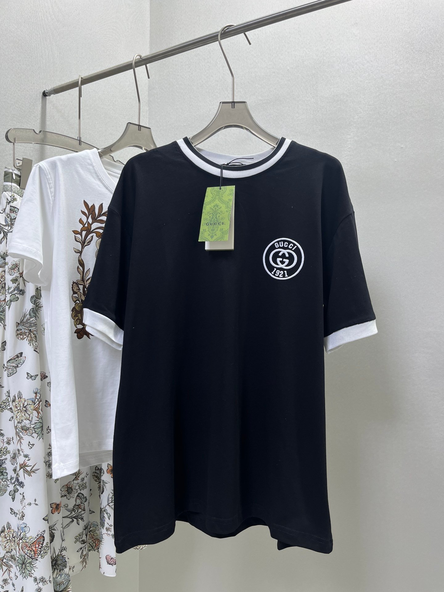 Gucci專櫃同步頂級高仿衣服情侶款短袖T恤