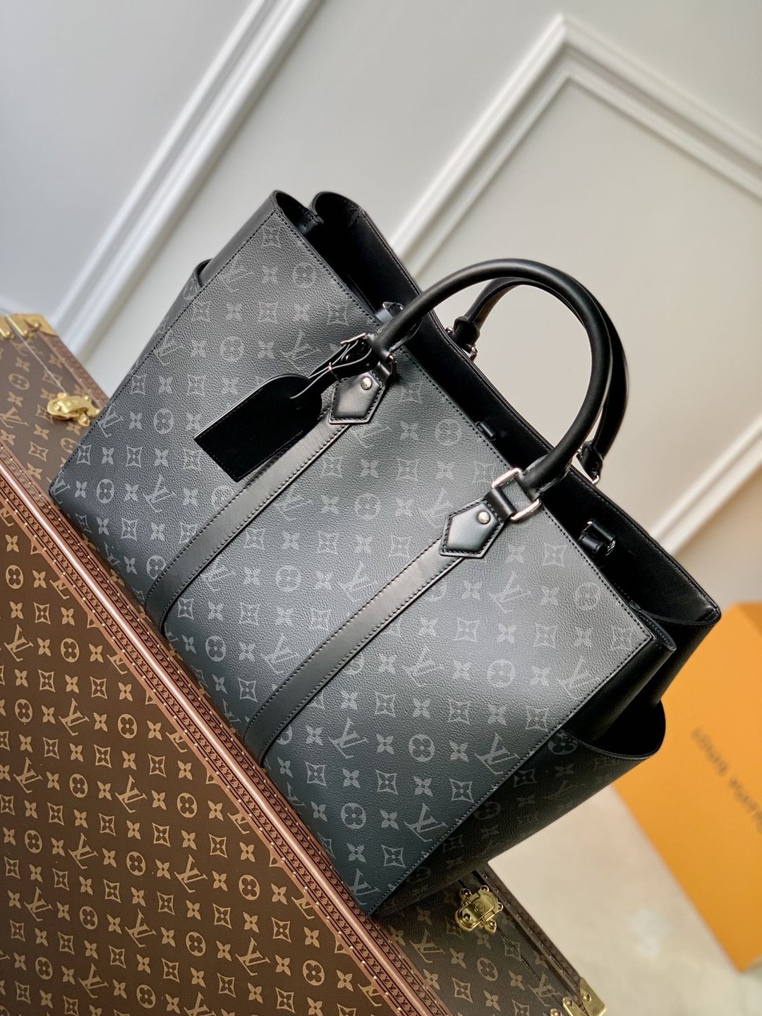 M46451 少見的精品 頂級原單LV 手提包 硬朗風範