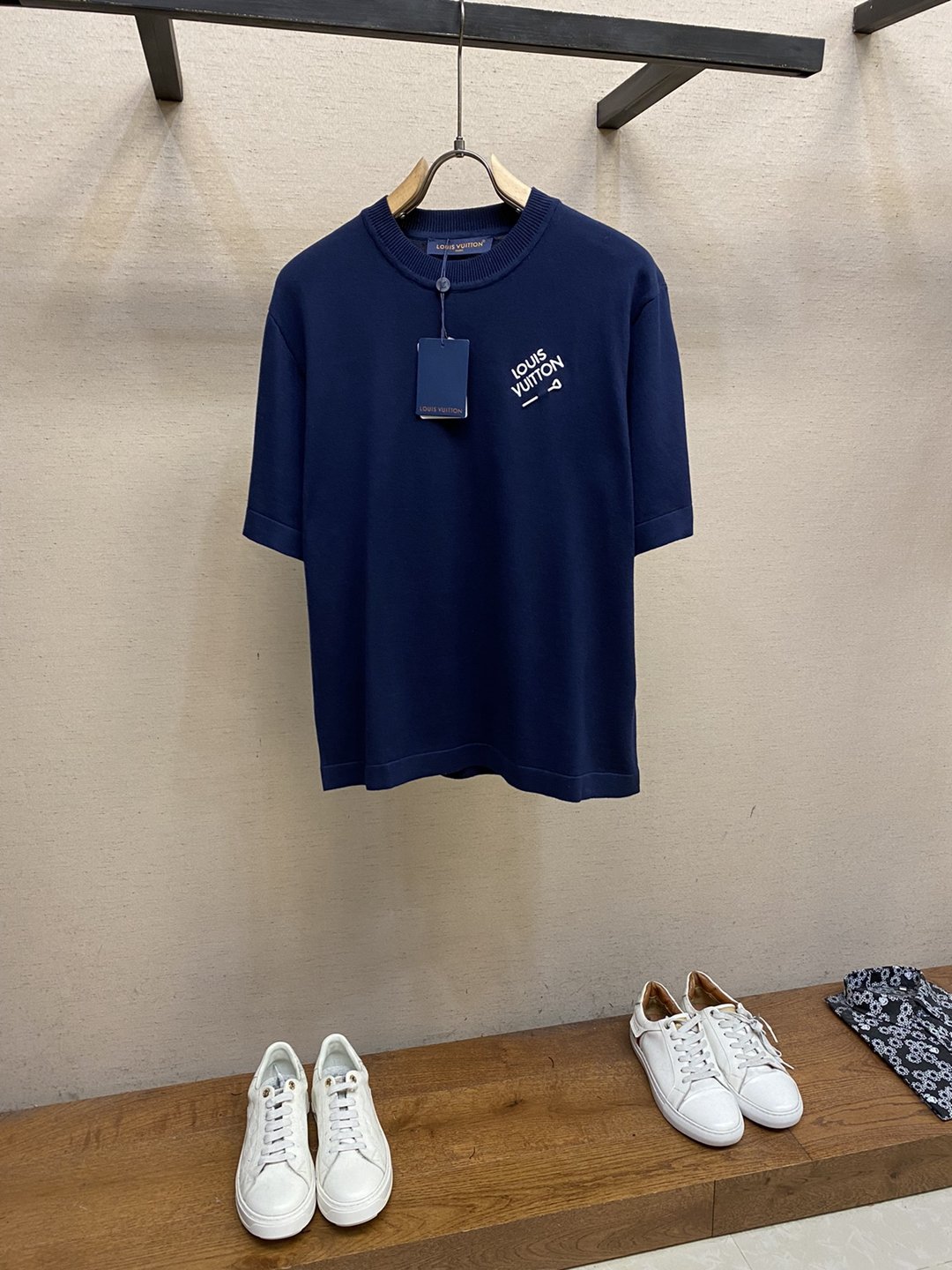 很精緻的印花 2024新品 LV 原單衣服 純棉圓領短袖T恤 白色