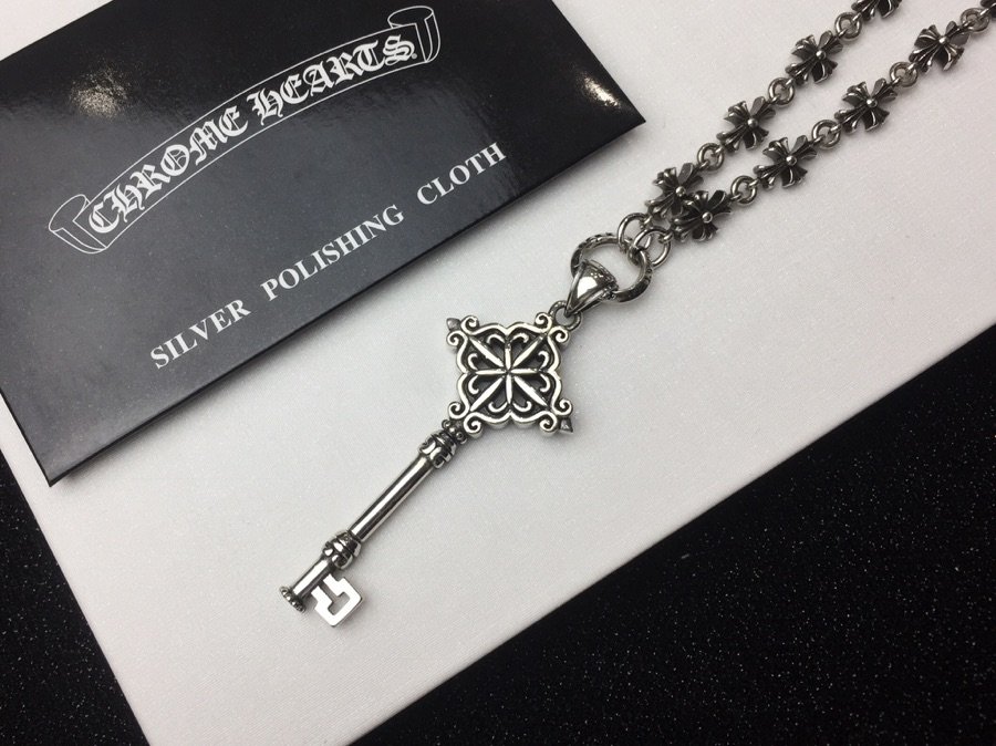 高仿Chrome Hearts克羅心飾品 鑰匙吊墜+Tiny E十字架百搭滑動項鍊