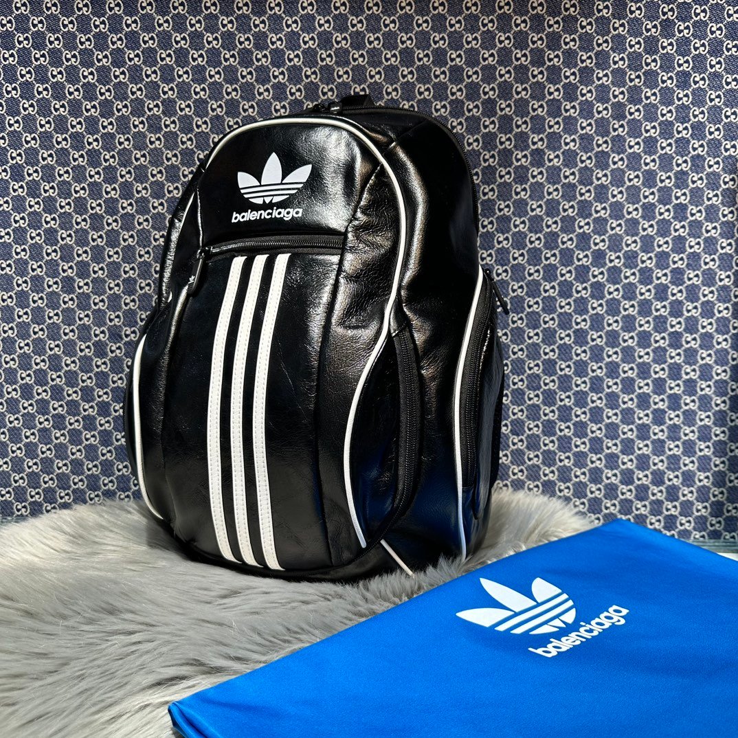 複刻高仿balenciaga巴黎世家xAdidas阿迪達斯聯名款皮革書包揹包雙肩包