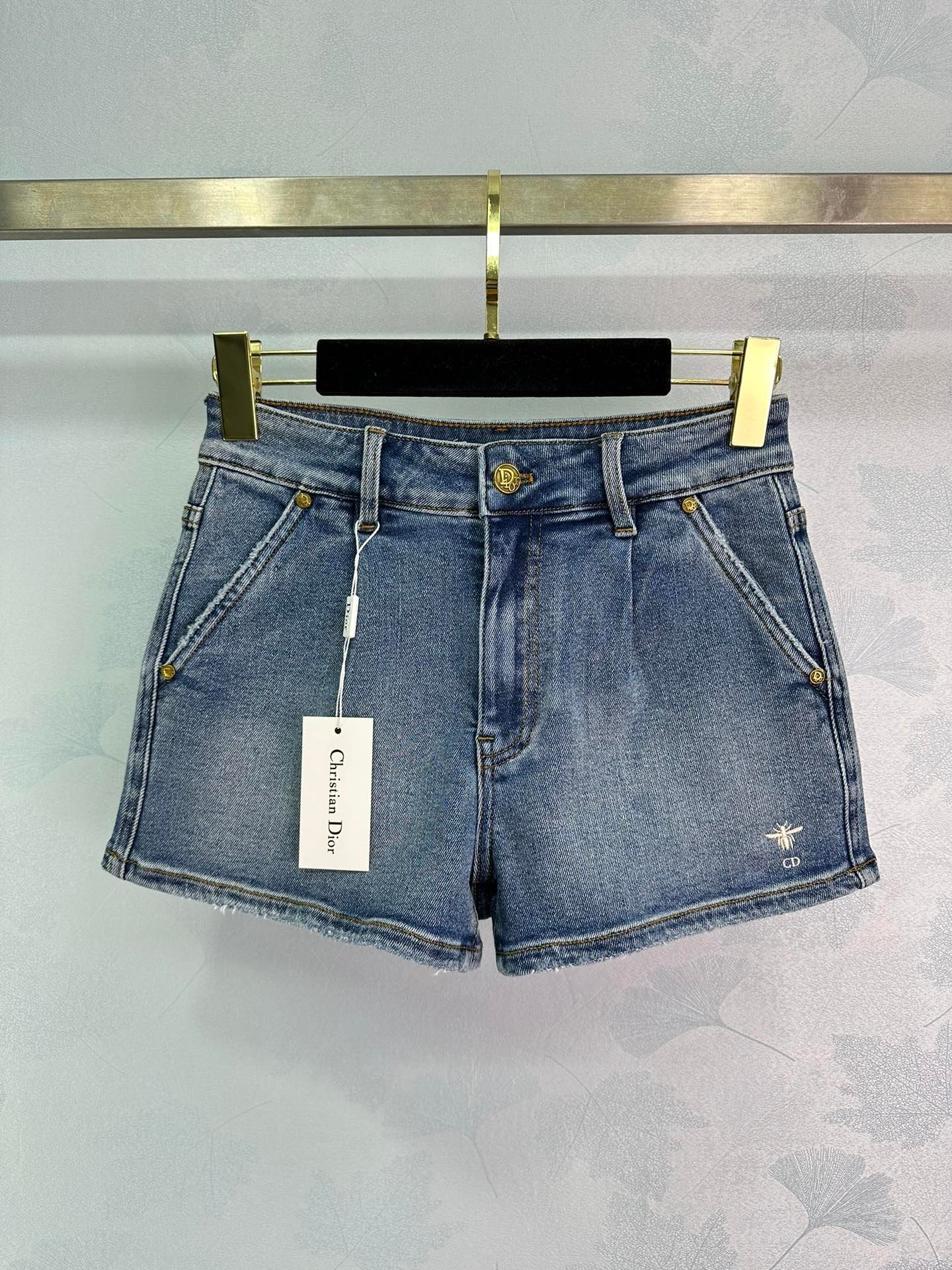 高仿DIOR女款牛仔短褲 超級好看