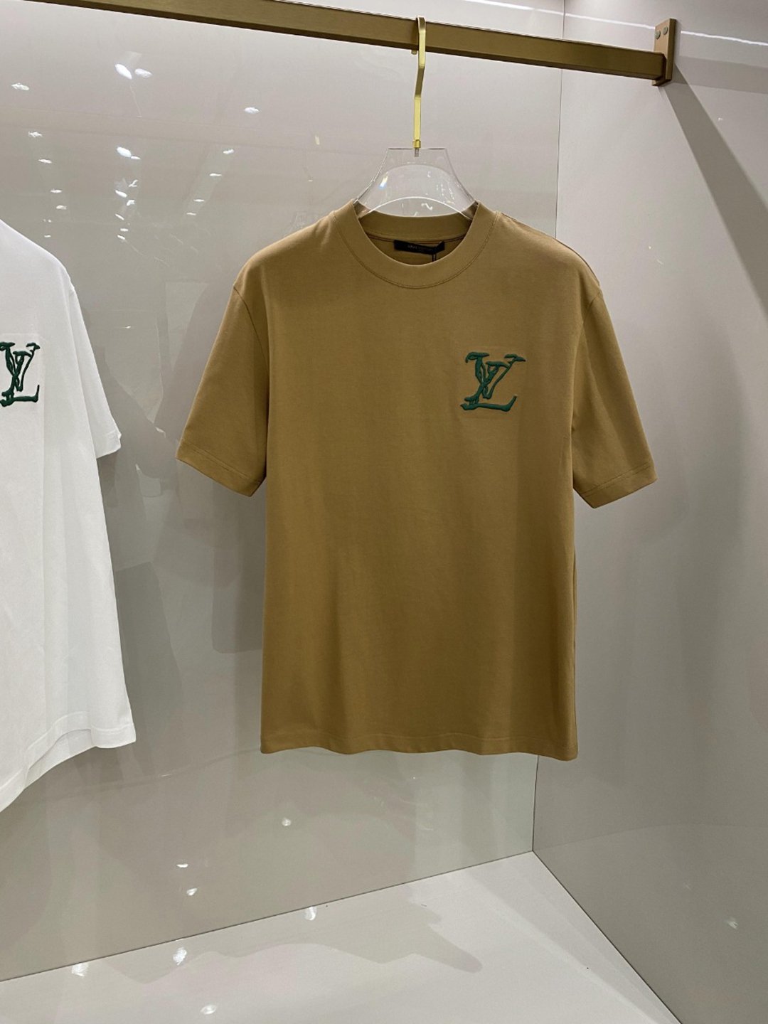 頂級Louis Vuitton重工刺繡高仿衣服短袖T恤男裝