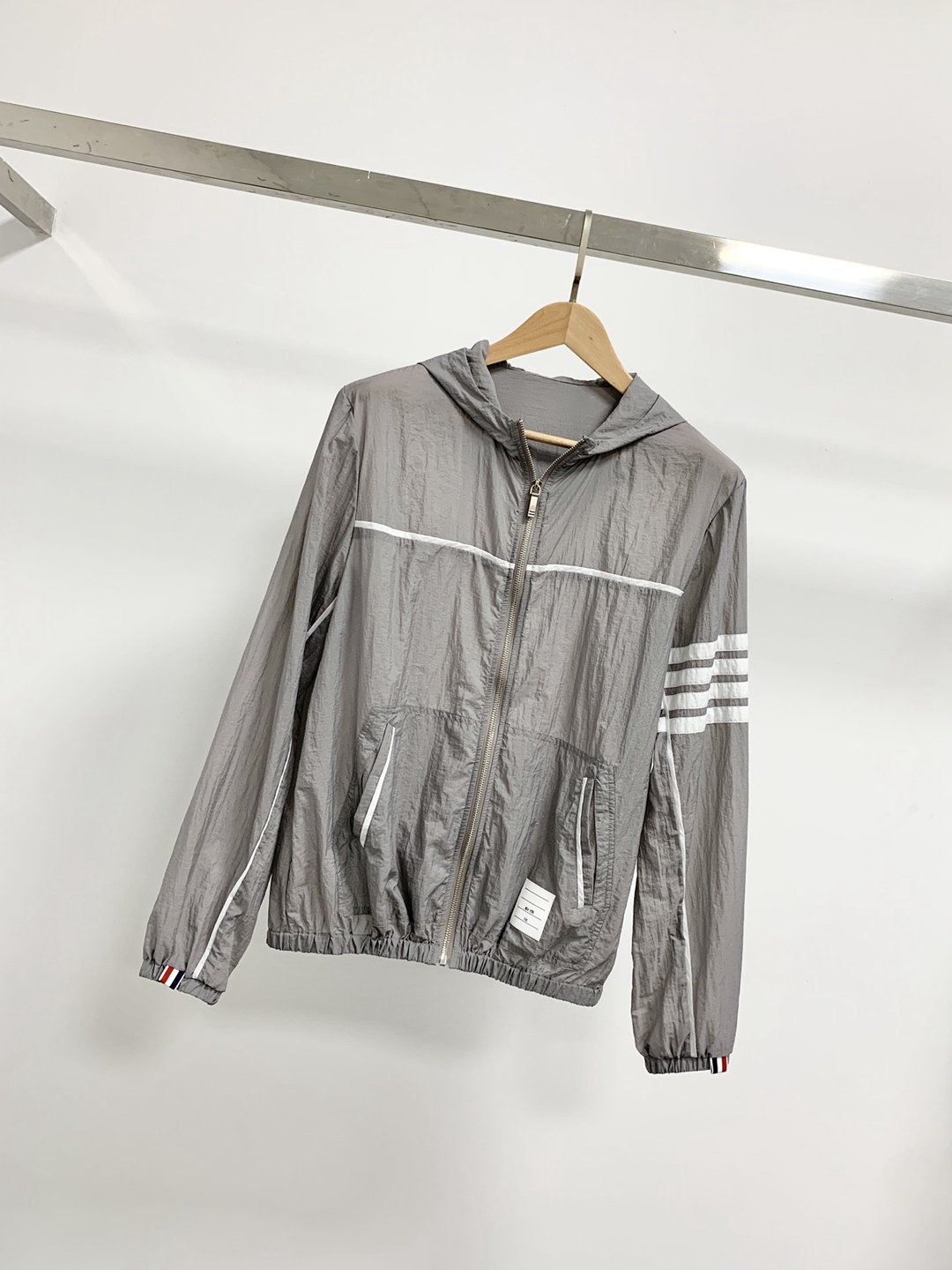 頂級精品服裝特姆佈朗高仿薄款皮護衣連帽外套