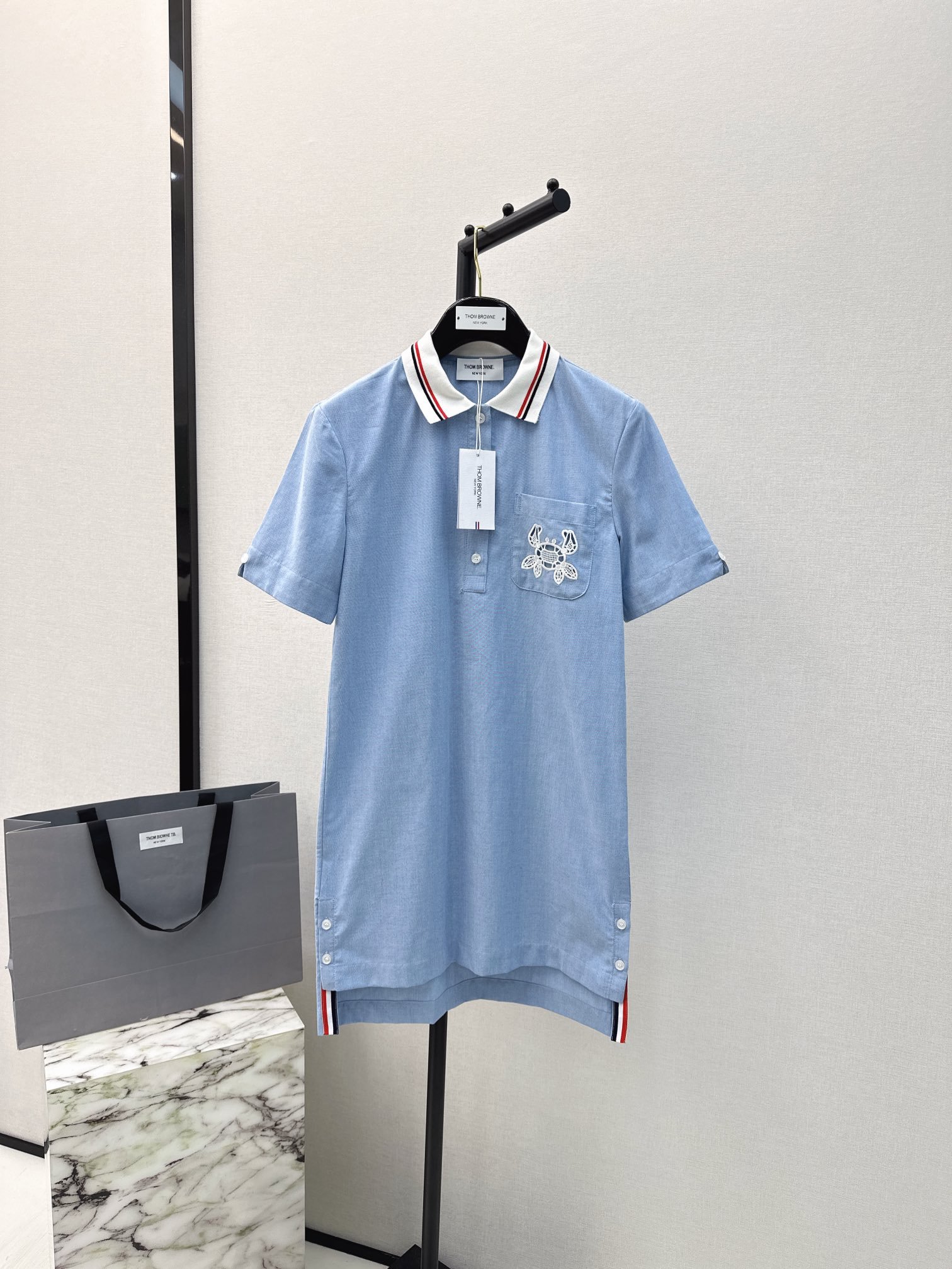 特姆佈朗原單女款Polo領連衣裙淺藍色