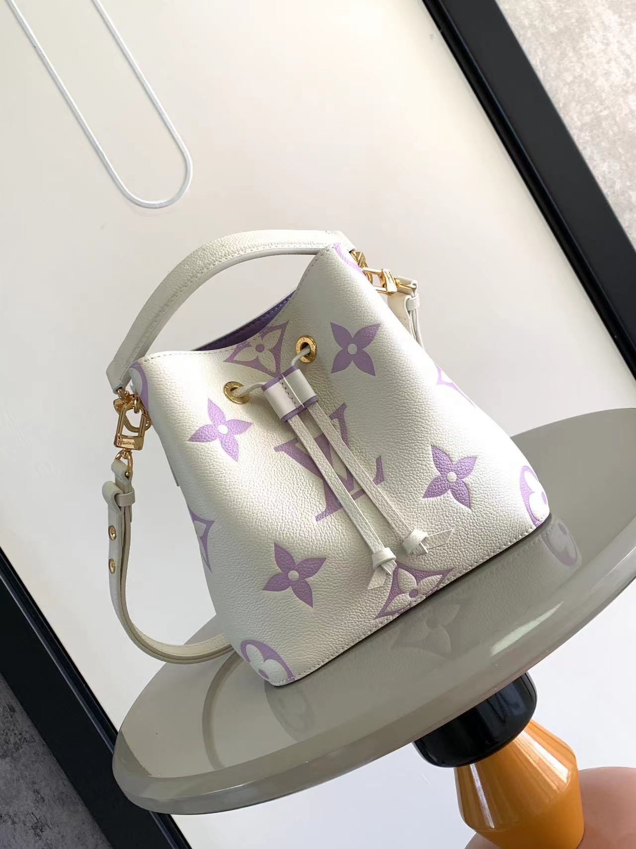 M45709 M45716路易威登高仿真皮mini收通報 NéoNoé BB