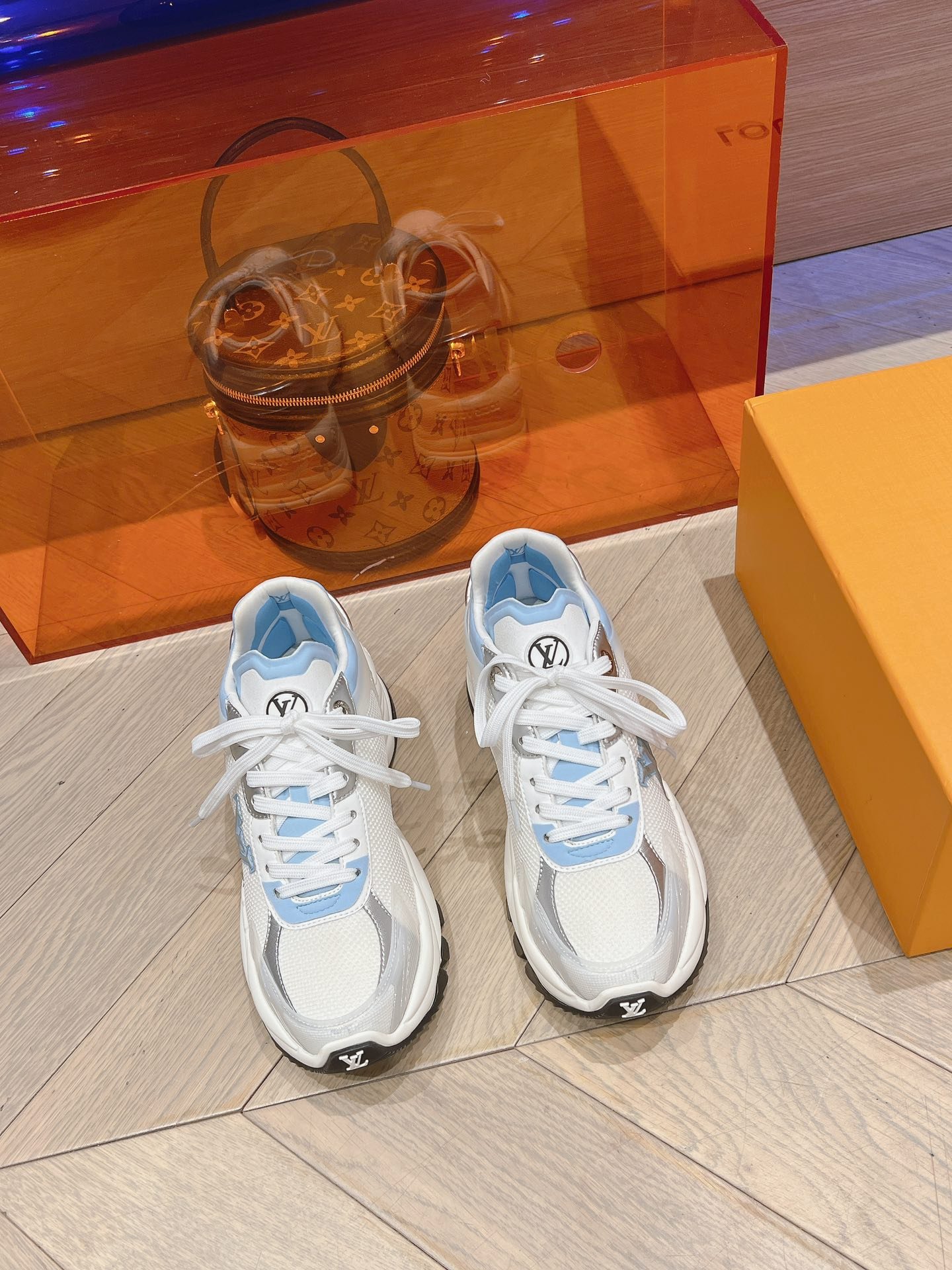 LOUIS VUITTON路易威登1:1复刻2024新品运动休闲鞋