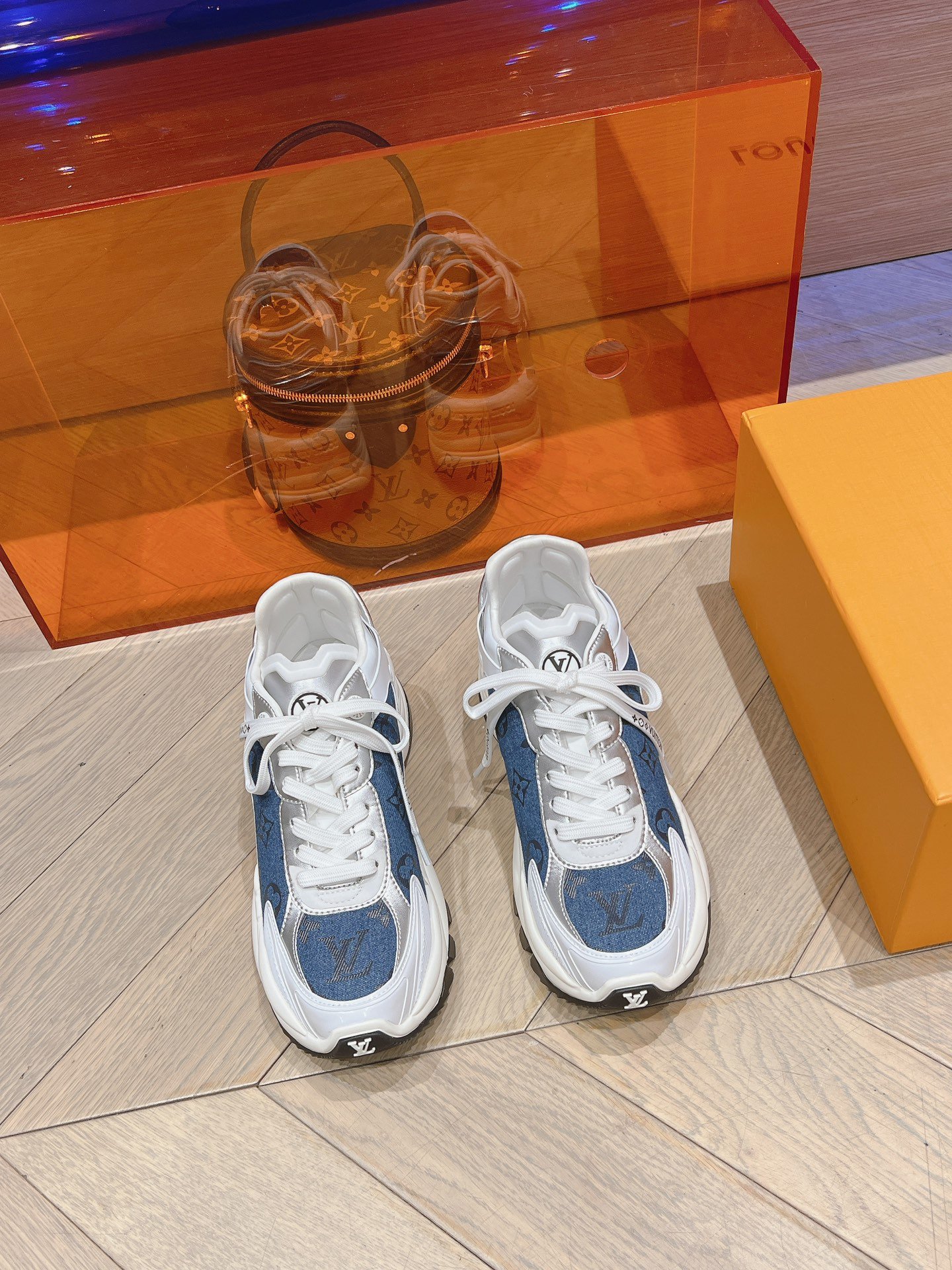 LOUIS VUITTON 高仿niek联名低帮运动休闲鞋