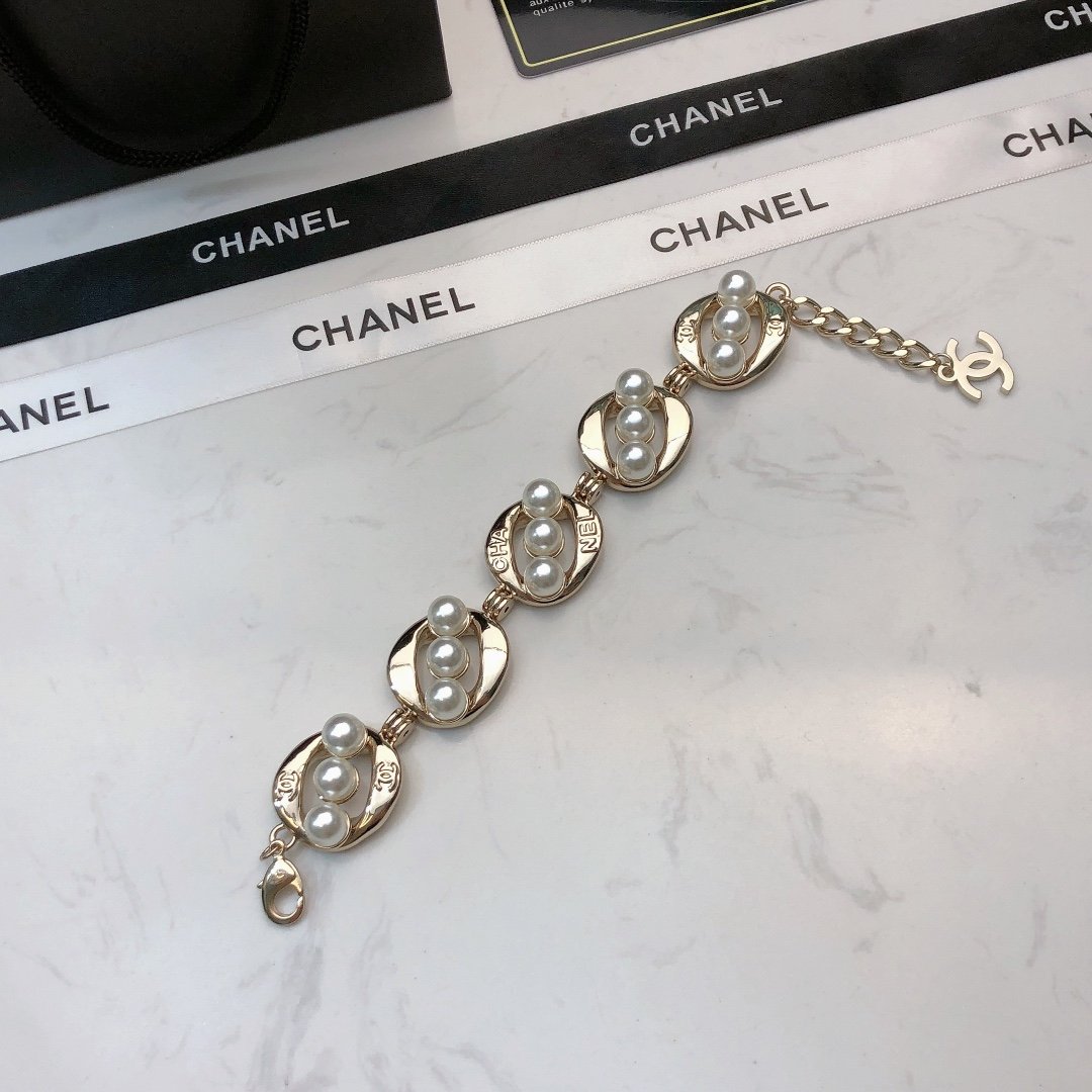 超級牛貨CHANEL香奈兒高仿手鏈  奢侈品網站 可批發零售