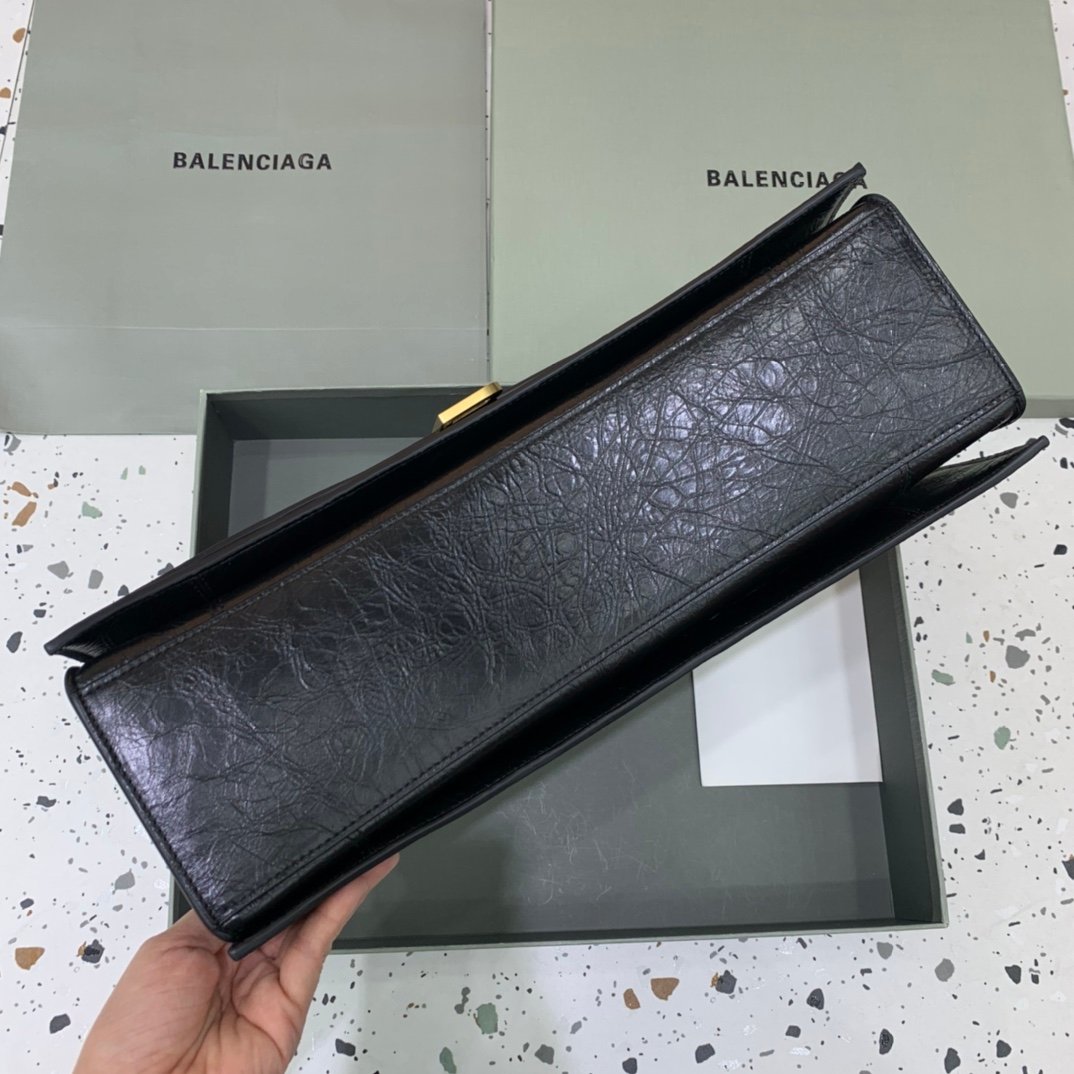 高仿奢侈品BALENCIAGA巴黎世家包包 crush最香沙漏鏈條包 大號爆裂黑色