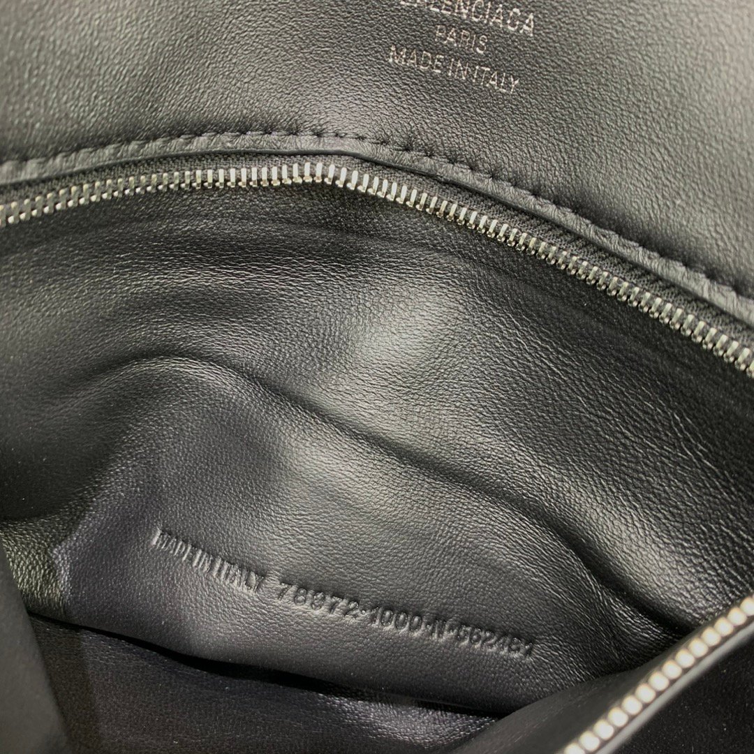 高仿超A貨BALENCIAGA巴黎世家包包 𝐑𝐎𝐃𝐄𝐎 𝐁𝐀𝐆 小號黑色銀扣