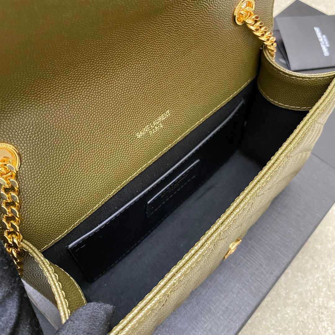 高仿YSL聖羅蘭包包 Envelope粒面絎縫皮革小型信封袋 橄欖綠色球紋/金扣