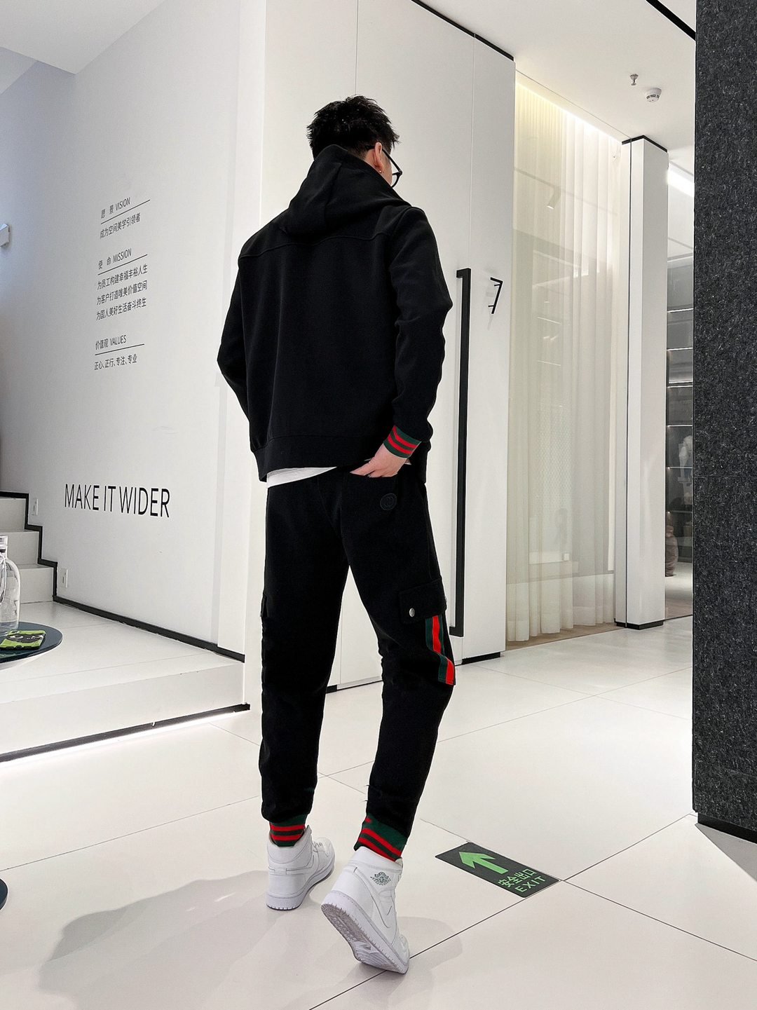 古馳Gucci頂級復刻奢侈品一比一撞色運動休閒外套運動衫