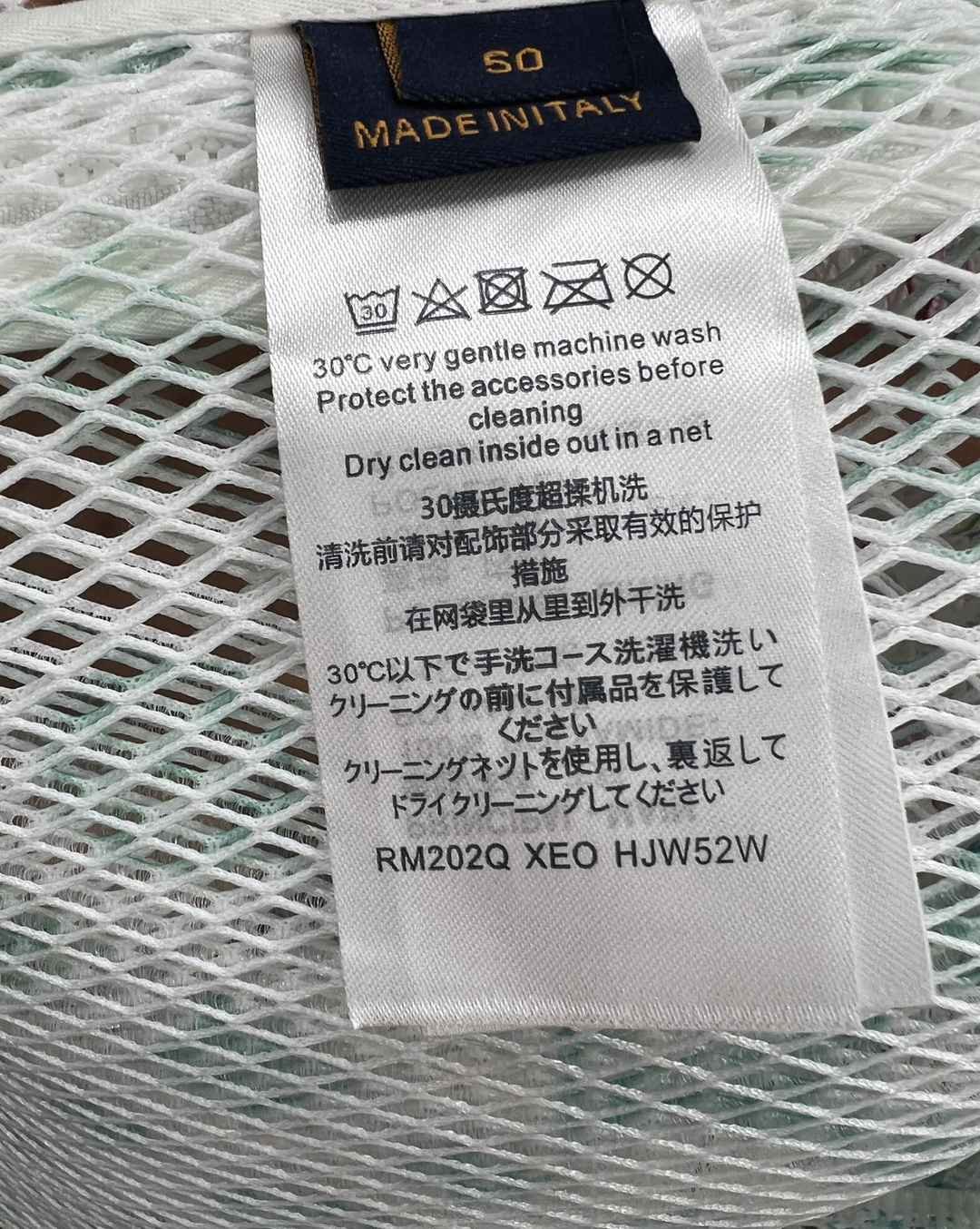 lv頂級2024走秀款一比一時尚衣服外套專櫃同步