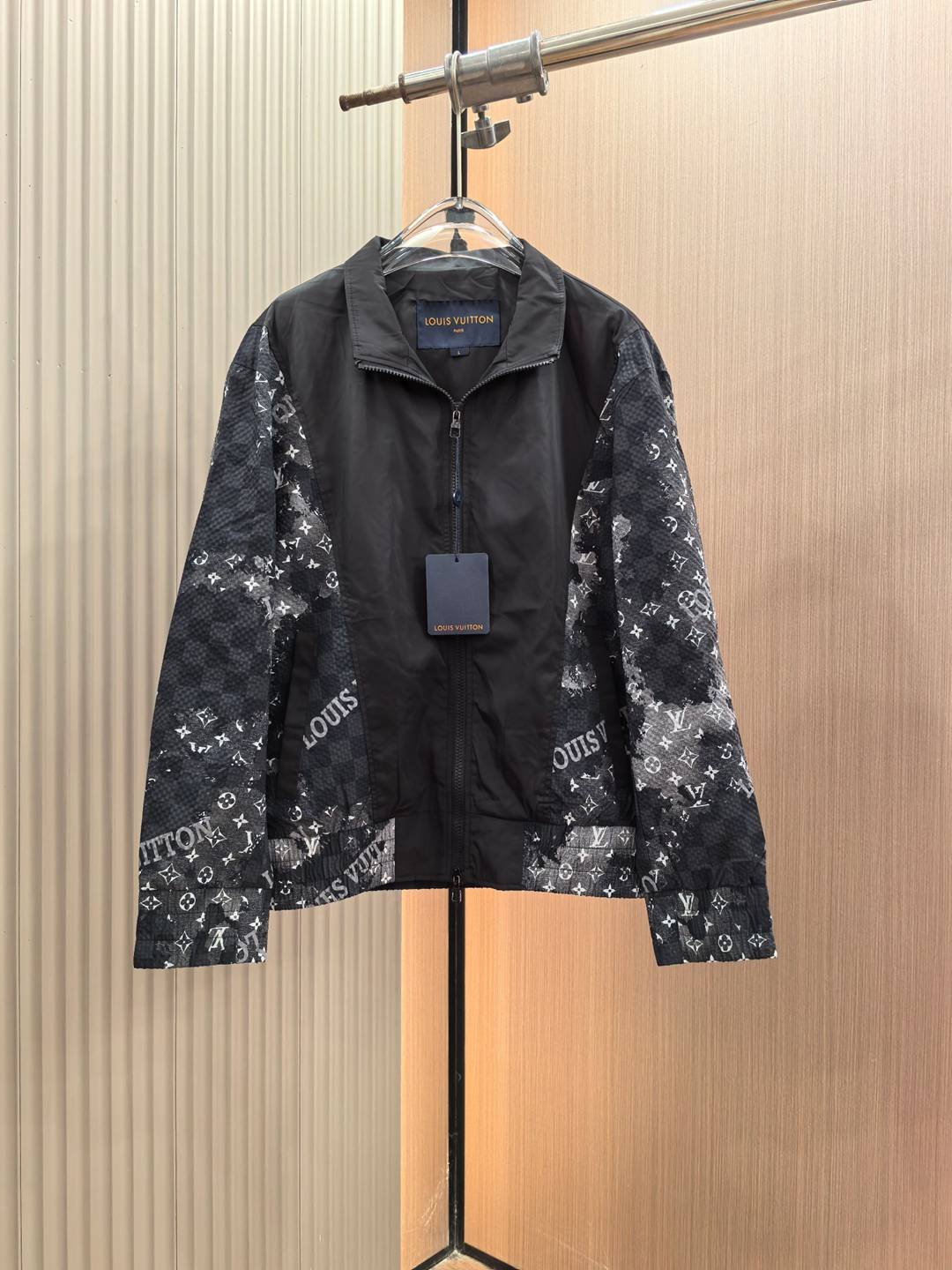 頂級復刻奢侈品原單衣服一比一高仿外套