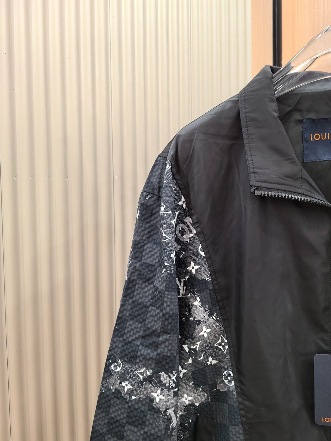 頂級復刻奢侈品原單衣服一比一高仿外套