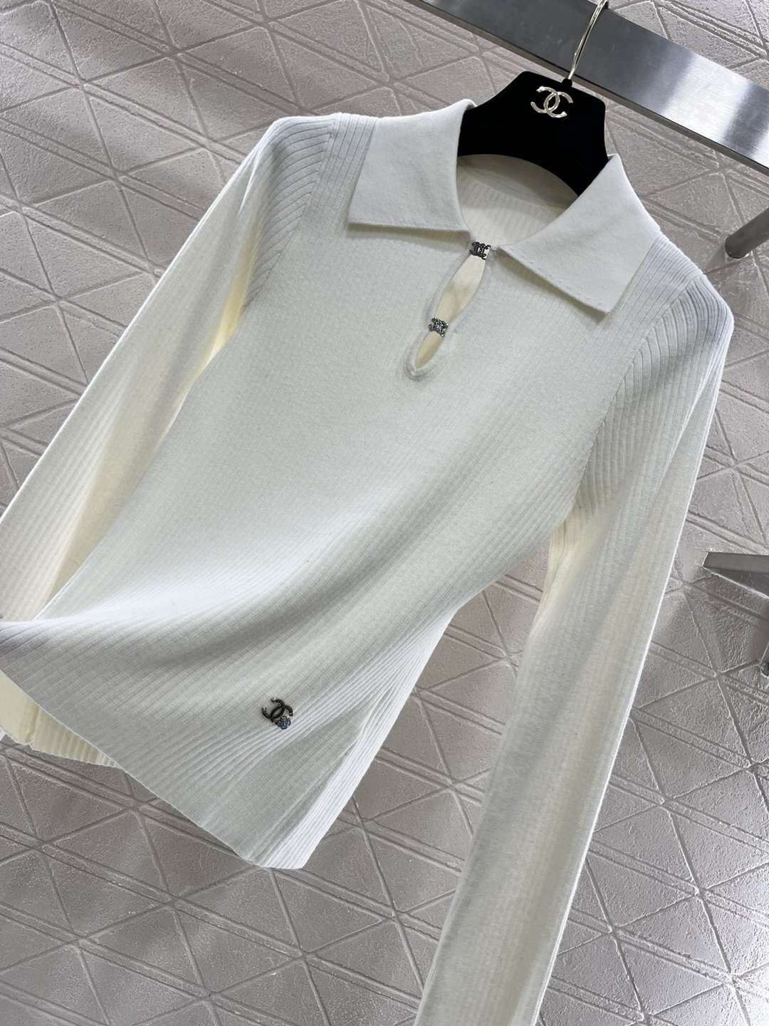 高仿CHANEL香奈兒針織長袖翻領T恤高端衣服