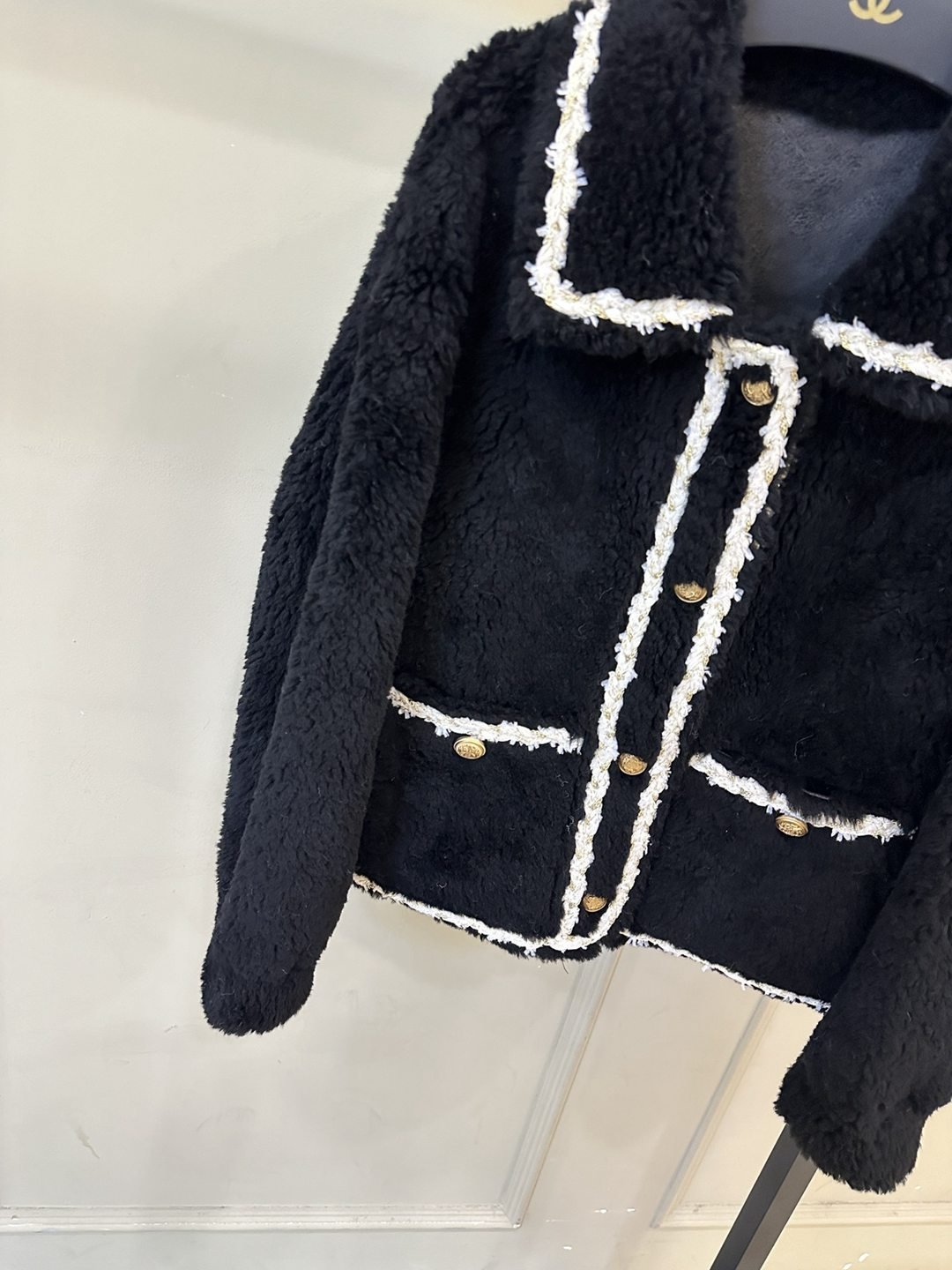 一比一復刻經典款式CHANEL2024秋冬新款簡約高級百分羊毛顆粒外套