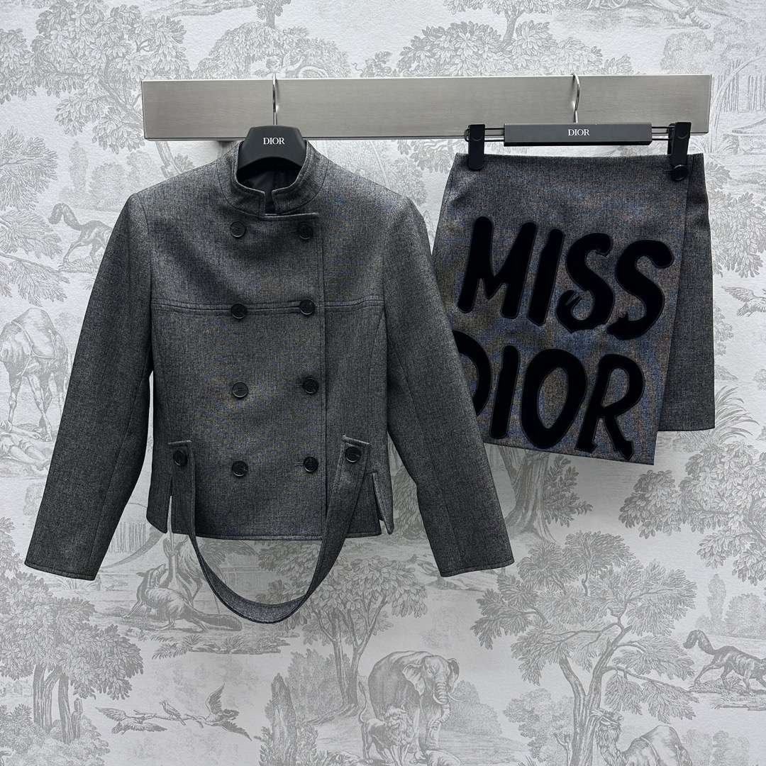 頂級復刻一比一DIOR迪奧半裙套裝女裝衣服