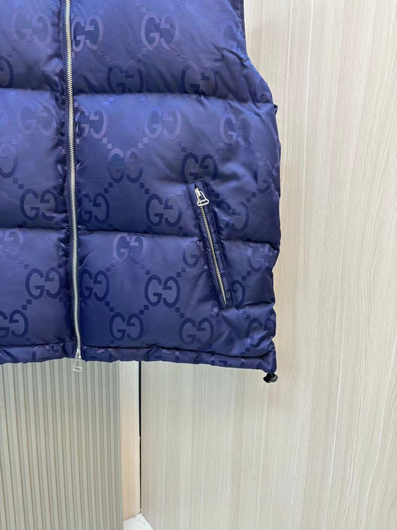 Gucci一比一復刻奢侈品原單寶藍色羽絨服馬甲 背心