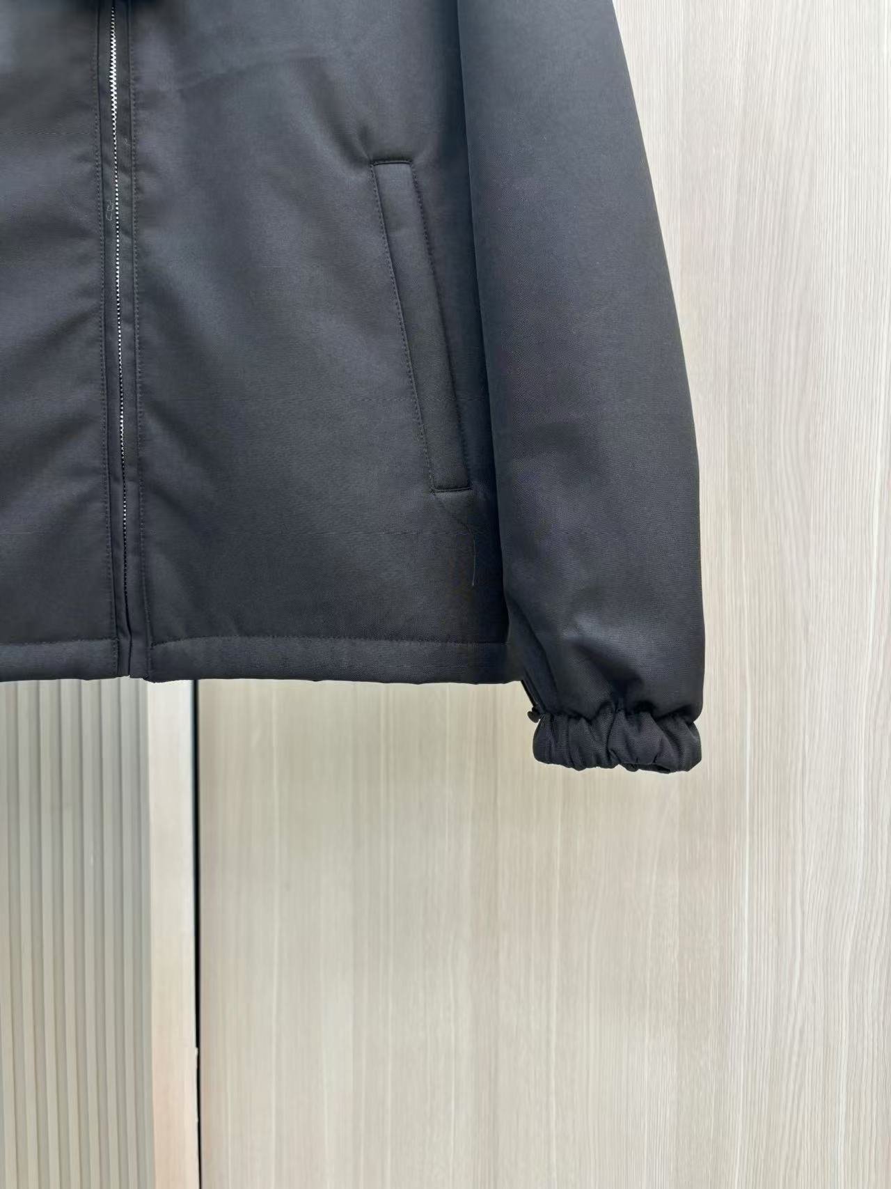 秋冬新品雙面尼龍材質Gucci高仿一比一夾克外套 黑色 連帽