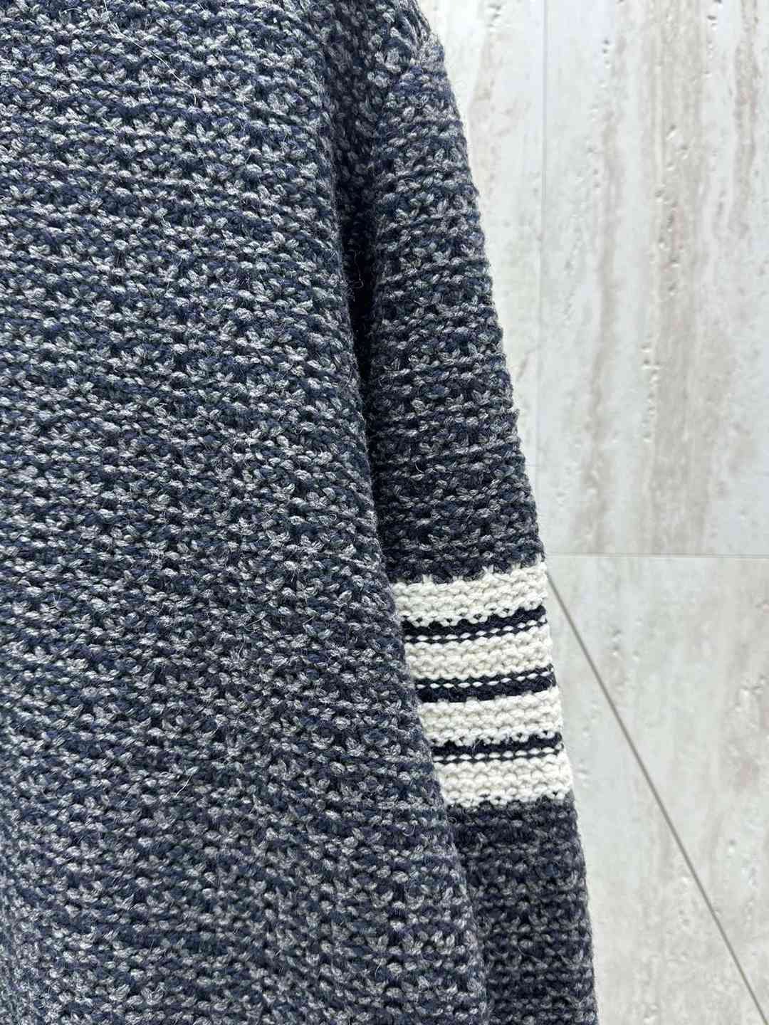 湯姆佈朗精仿衣服時尚針織圓領套頭運動衫