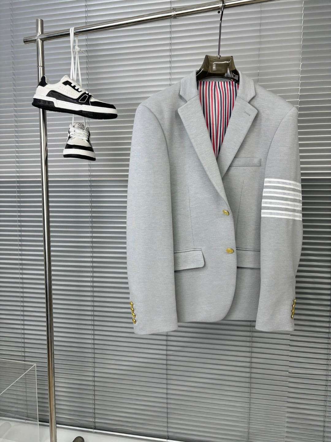 湯姆佈朗超高端頂尖一線成衣系列高仿商務休閒西服便西