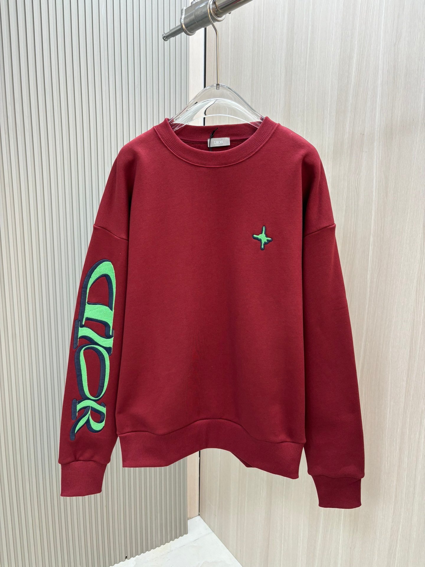 太好看了精美的紅色頂級原單 DIOR 時尚圓領套頭運動衫