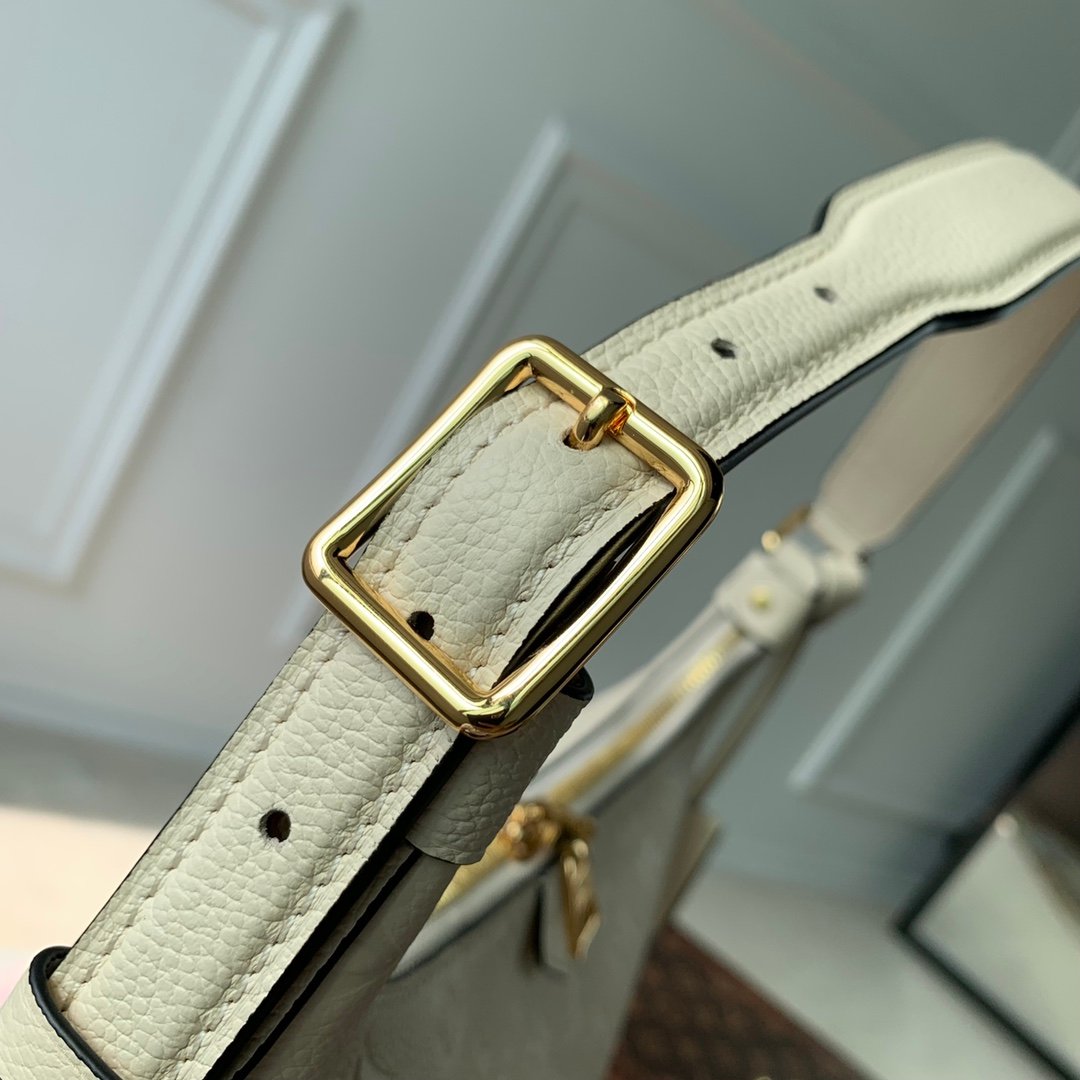 高仿包包LV路易威登M46609Sac Sport手袋Monogram Empreinte壓紋皮革手提包