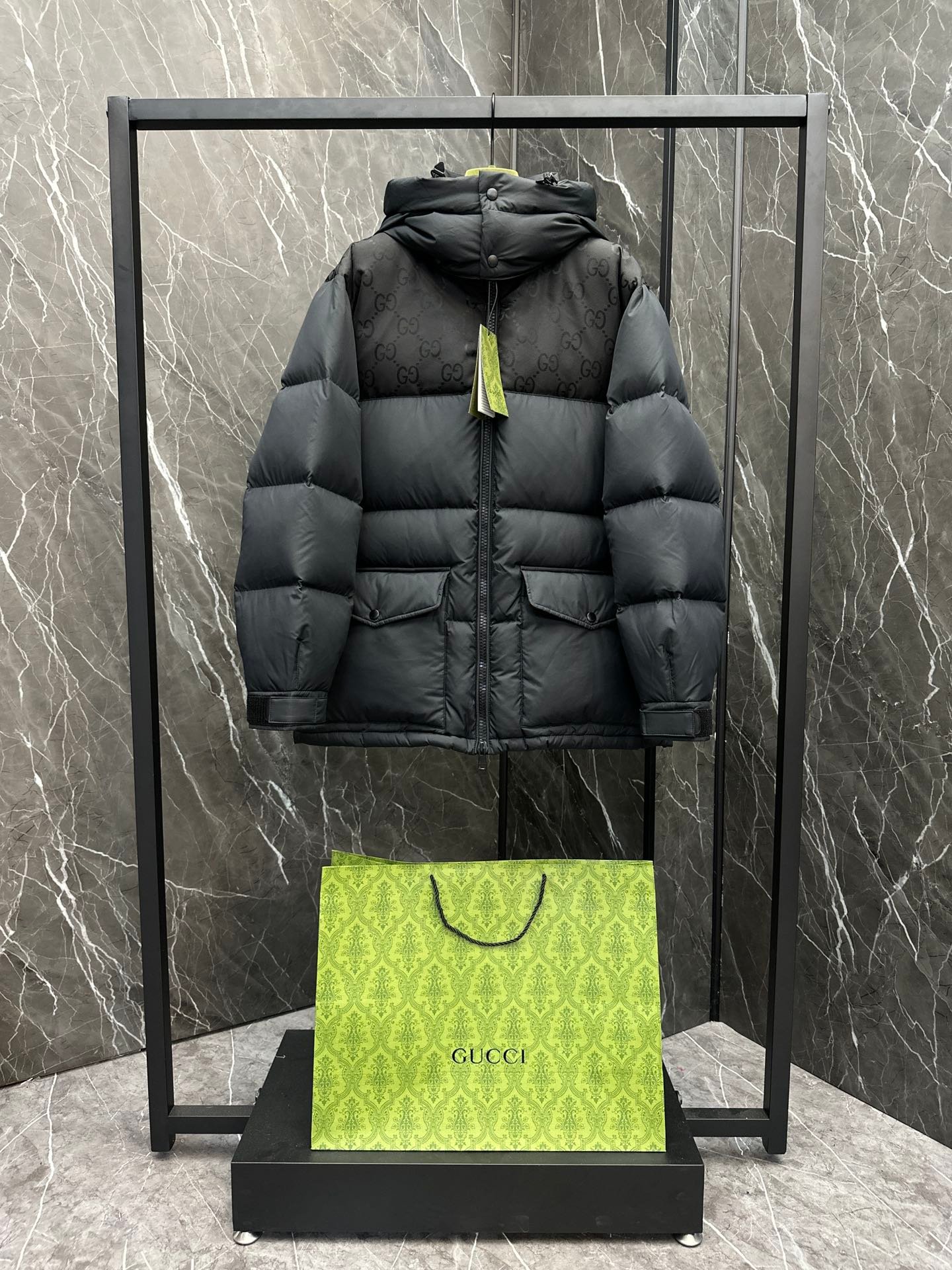 Gucci古驰頂級復刻黑色羽絨尼龍拼接GG帆布中長款羽絨外套
