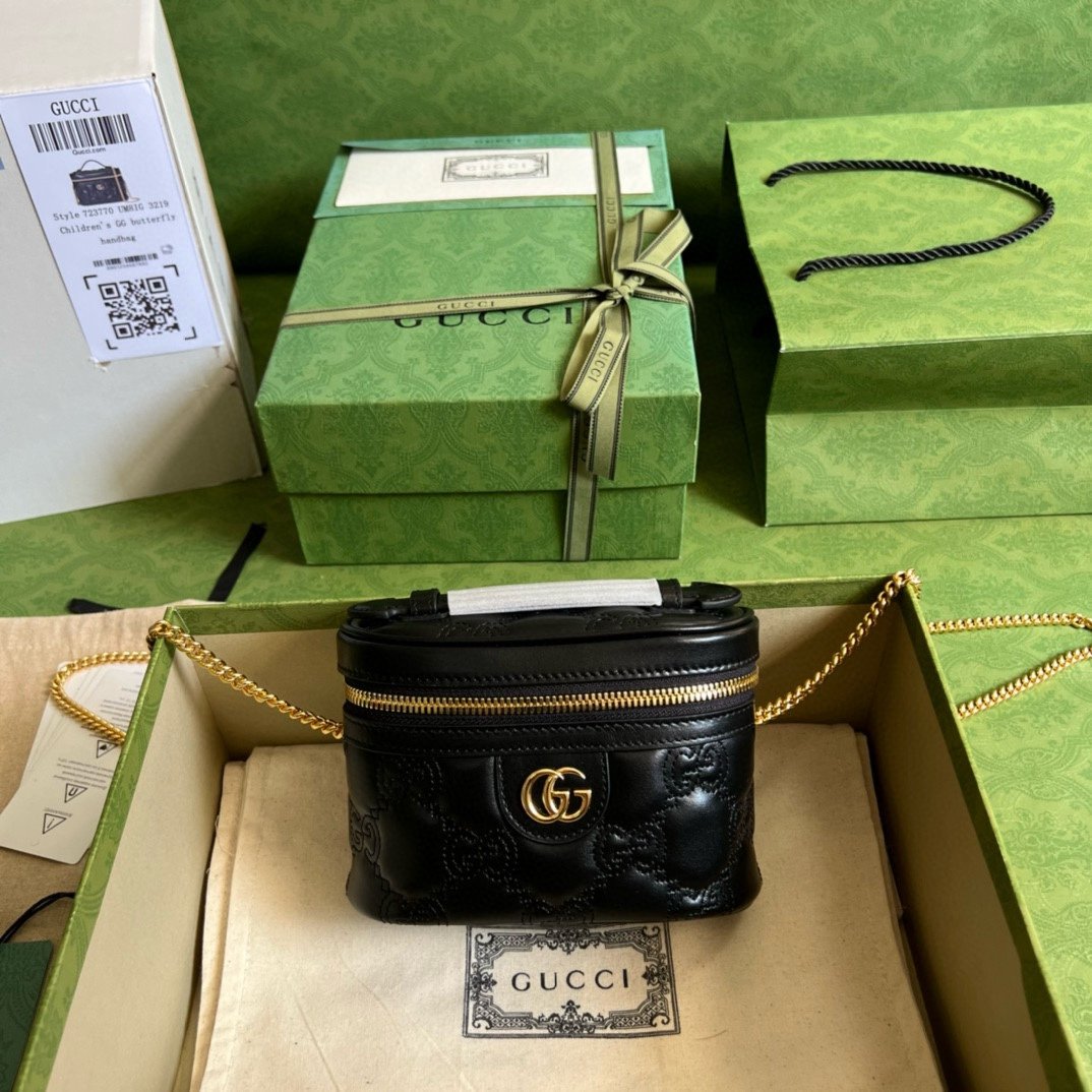 一比一GUCCI古驰723770黑色女款化妝包