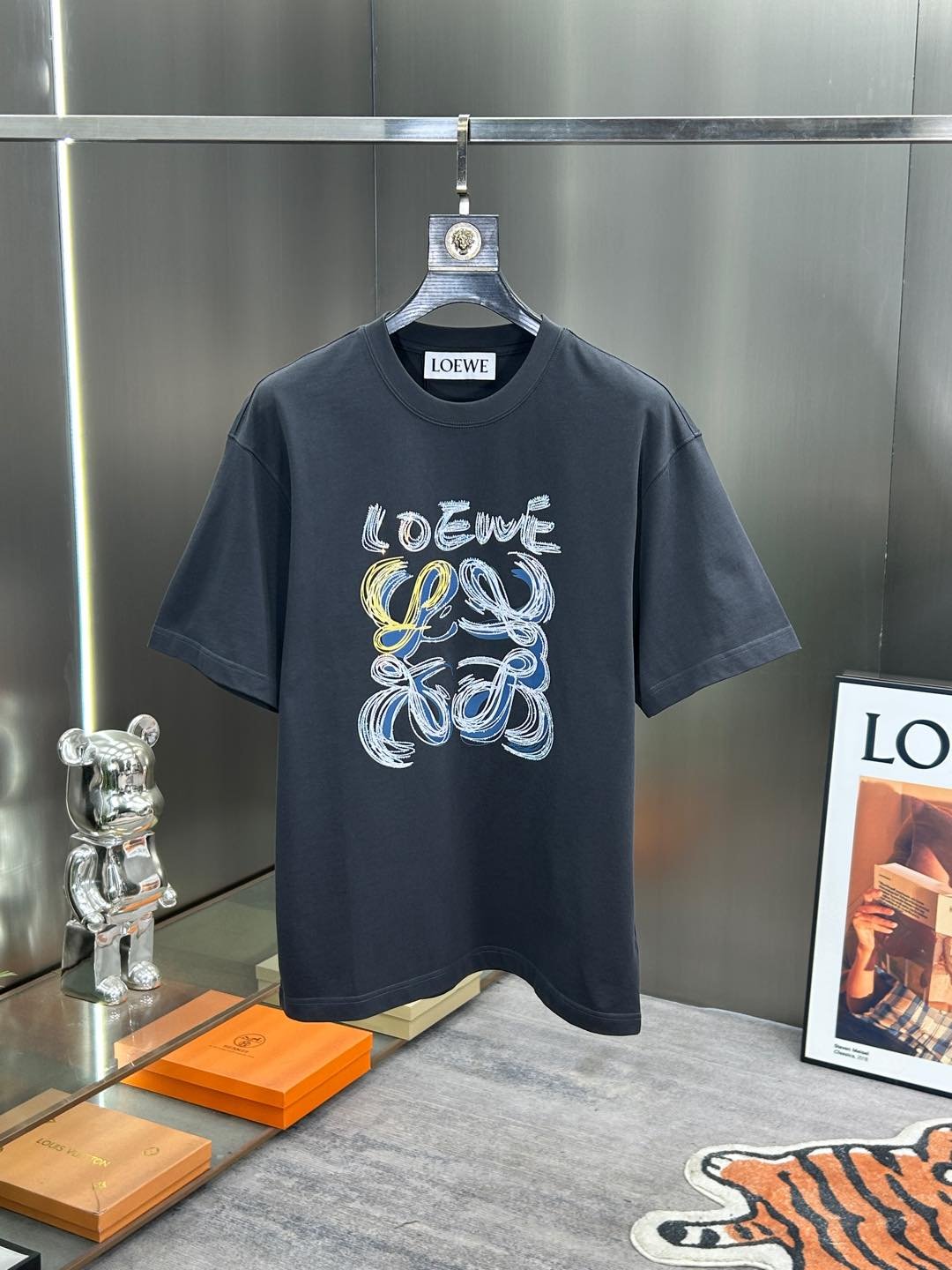高仿原單Loewe羅意威2025春夏最新款短袖圓領T恤