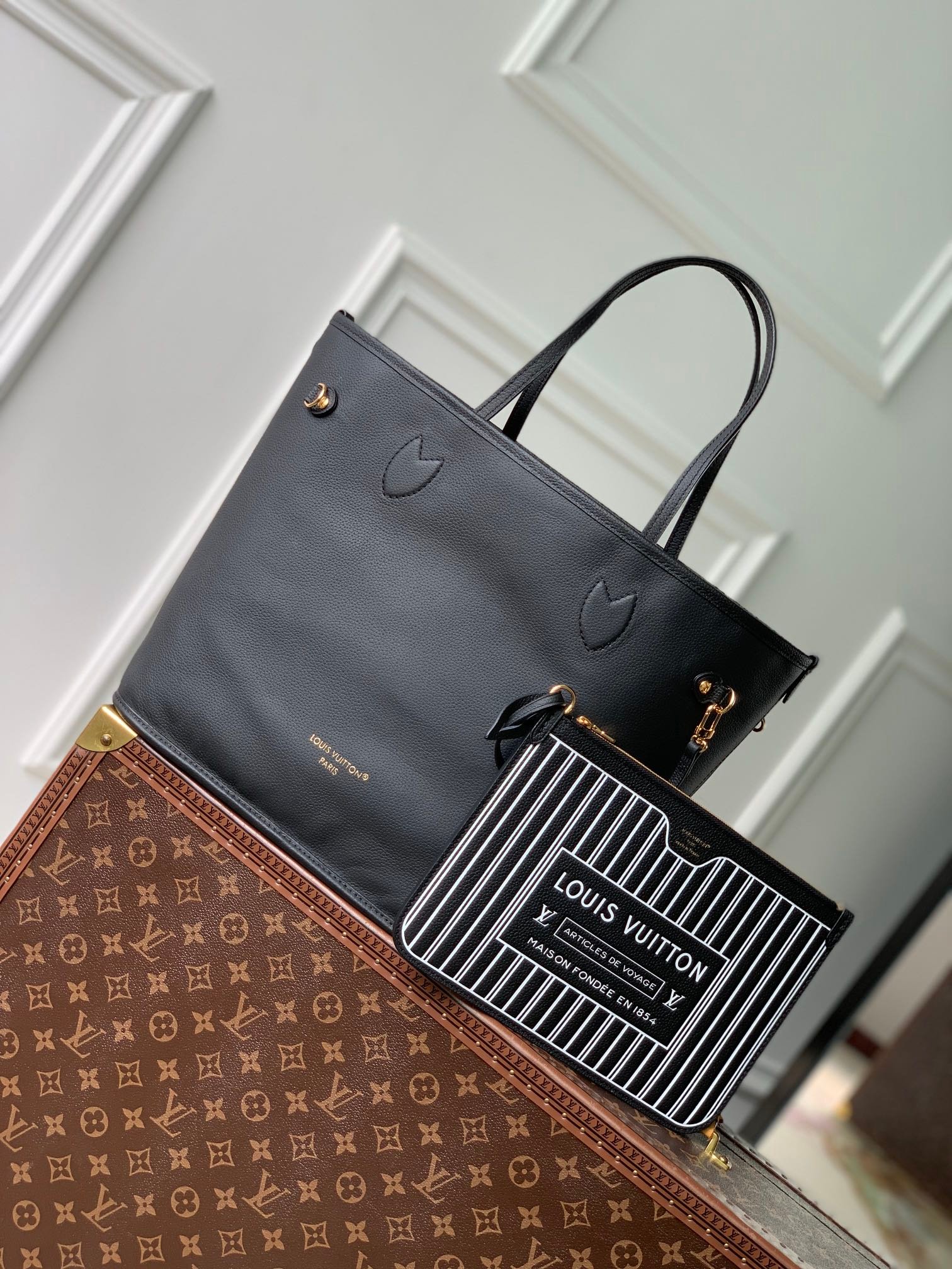 頂級LV路易威登M12061黑色Neverfull Inside Out 中号手袋