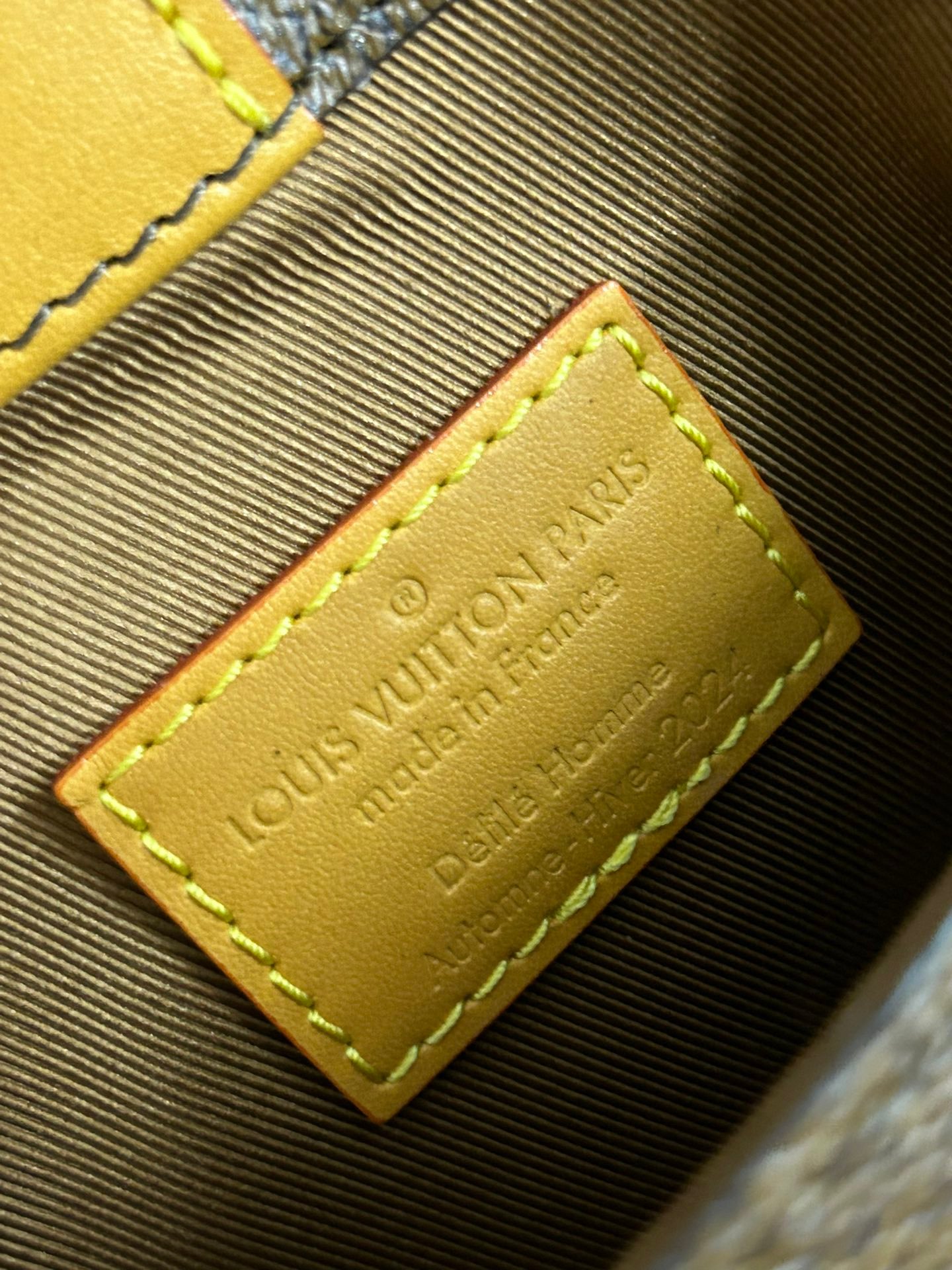 高仿LV路易威登M11629Envelope Pouch斜挎包