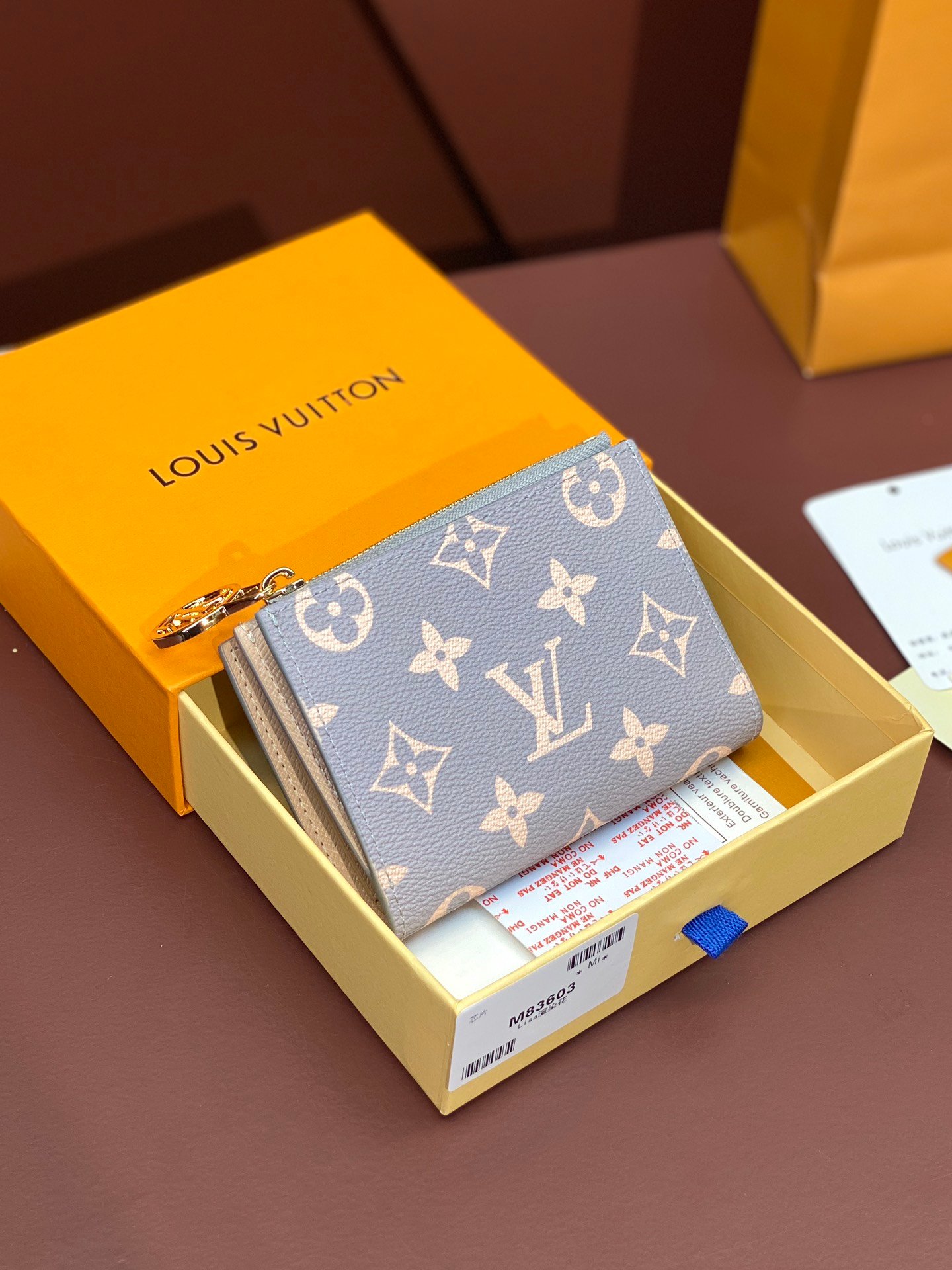 高仿LV路易威登M83603Portefeuil Lisa短夾 錢包