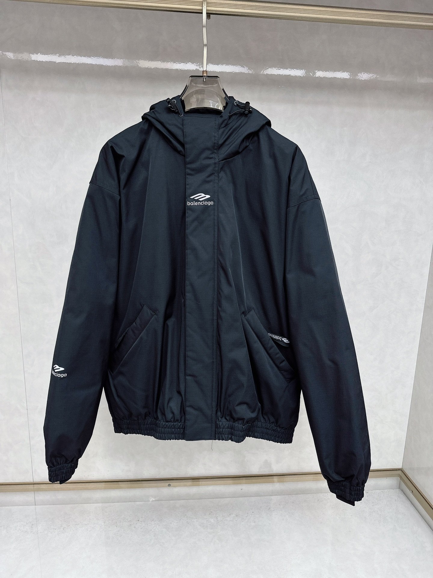 原單Balenciaga巴黎世家秋冬官網新款爆單連帽羽絨服