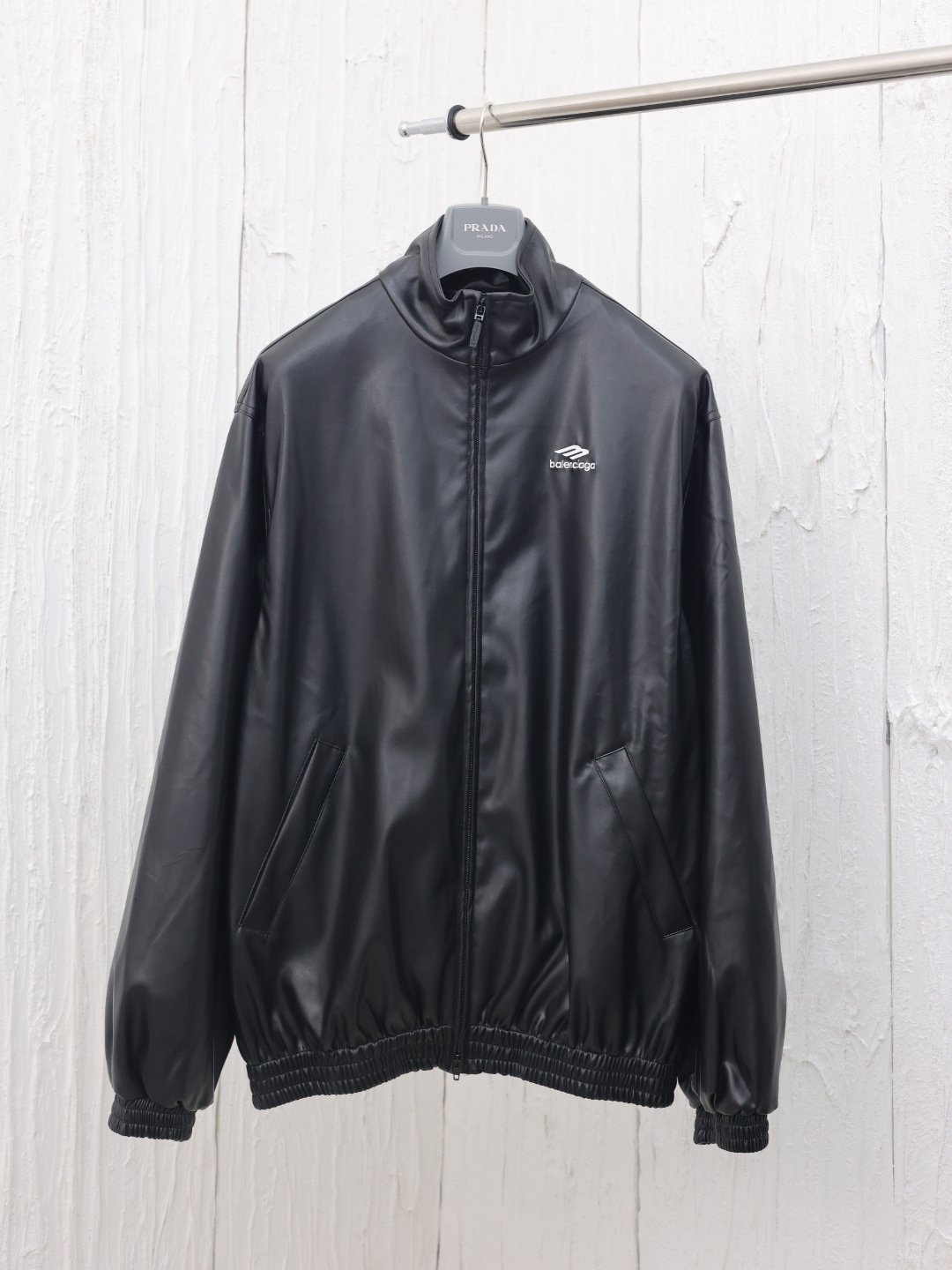 高仿Balenciaga巴黎世家3B SPORTS經典款卡戴珊同款皮衣