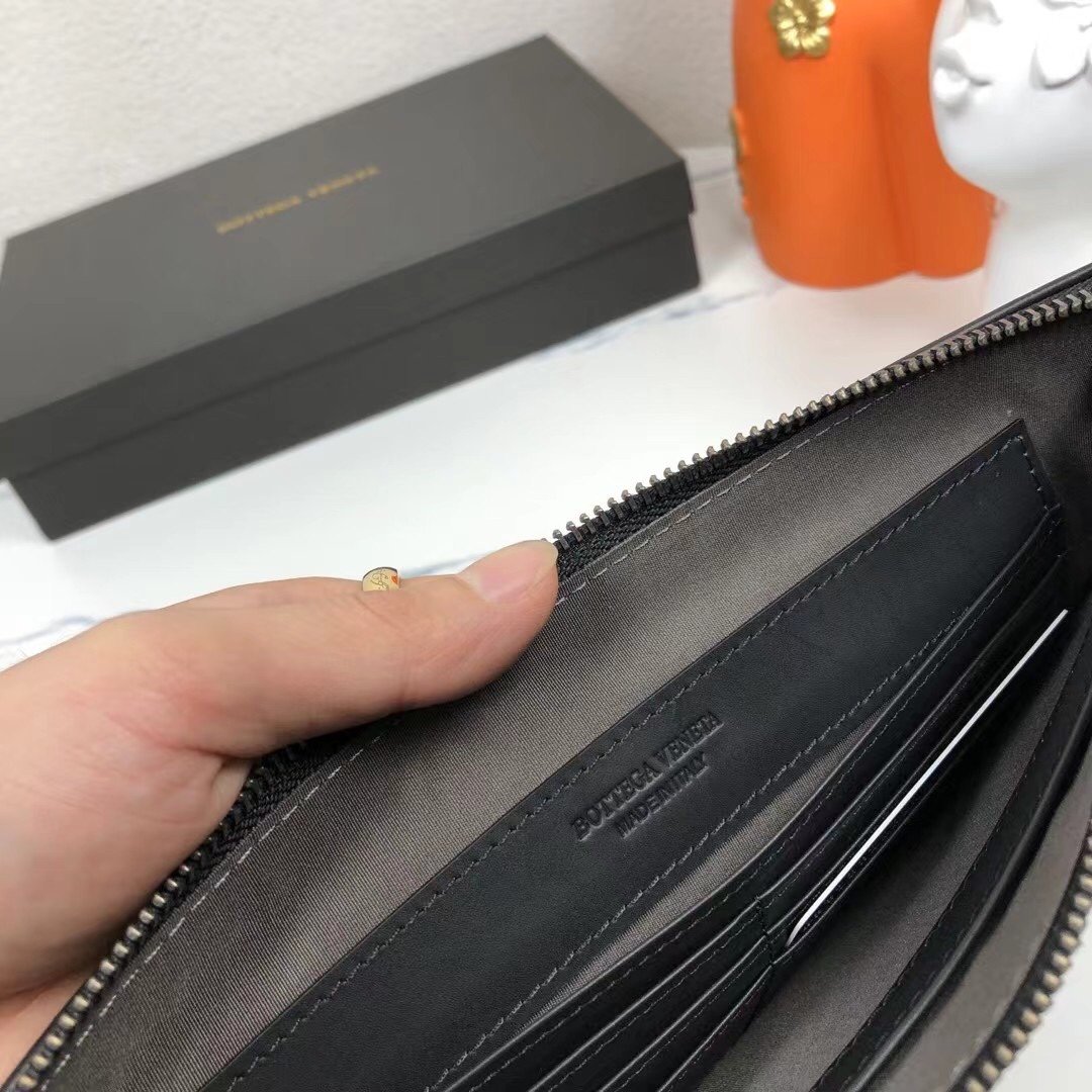 高仿包包BV寶緹嘉專櫃最新款編織手拿包6686