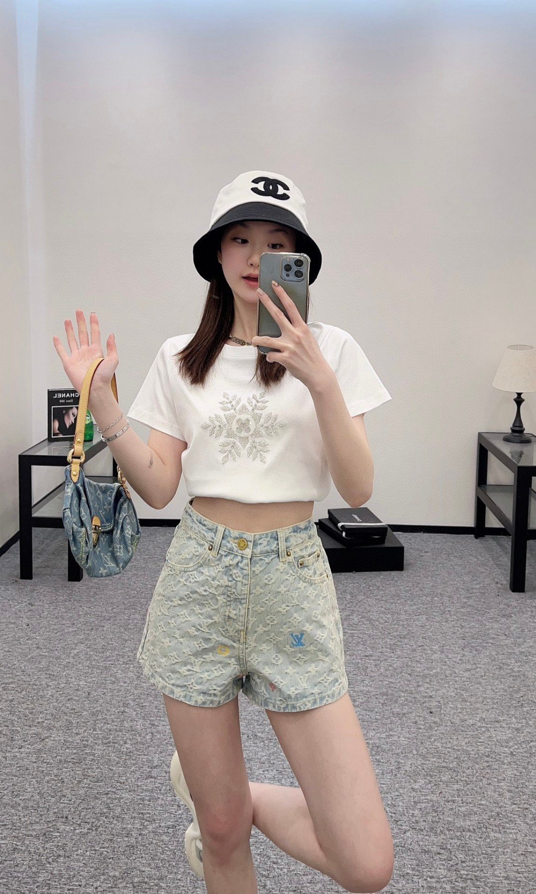 頂級LV2025新品女款提花時髦牛仔短褲