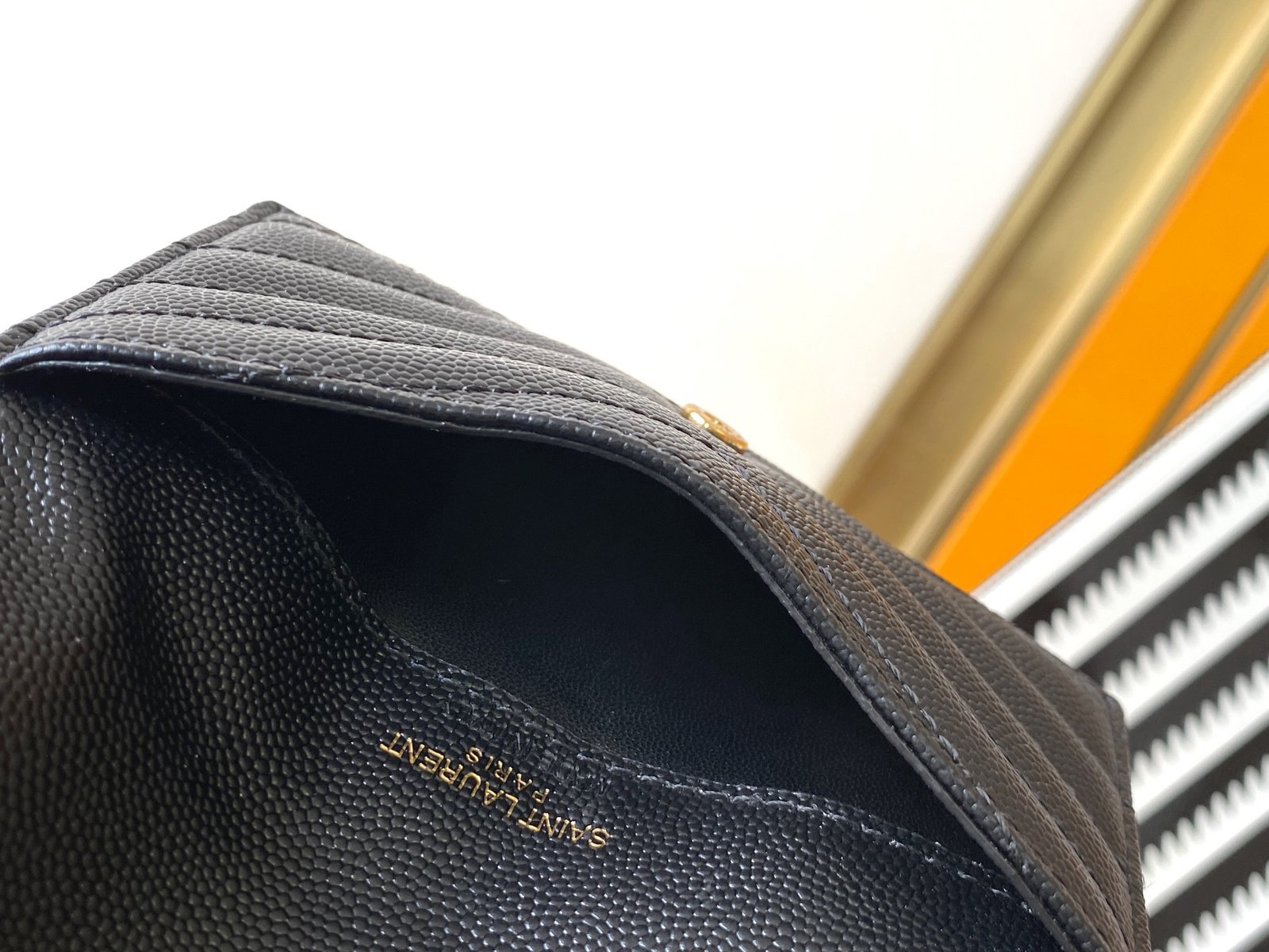 復刻YSL聖羅蘭NEW SAINT LAUR ENT黑色金扣翻蓋卡包612808