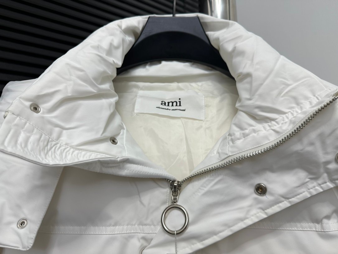 高仿AMI Pairs愛心logo麵包短款純色連帽寬鬆白色羽絨服男女