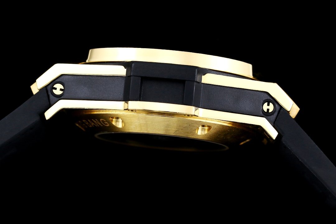 HUBLOT宇舶高仿網站新款男士機械腕錶