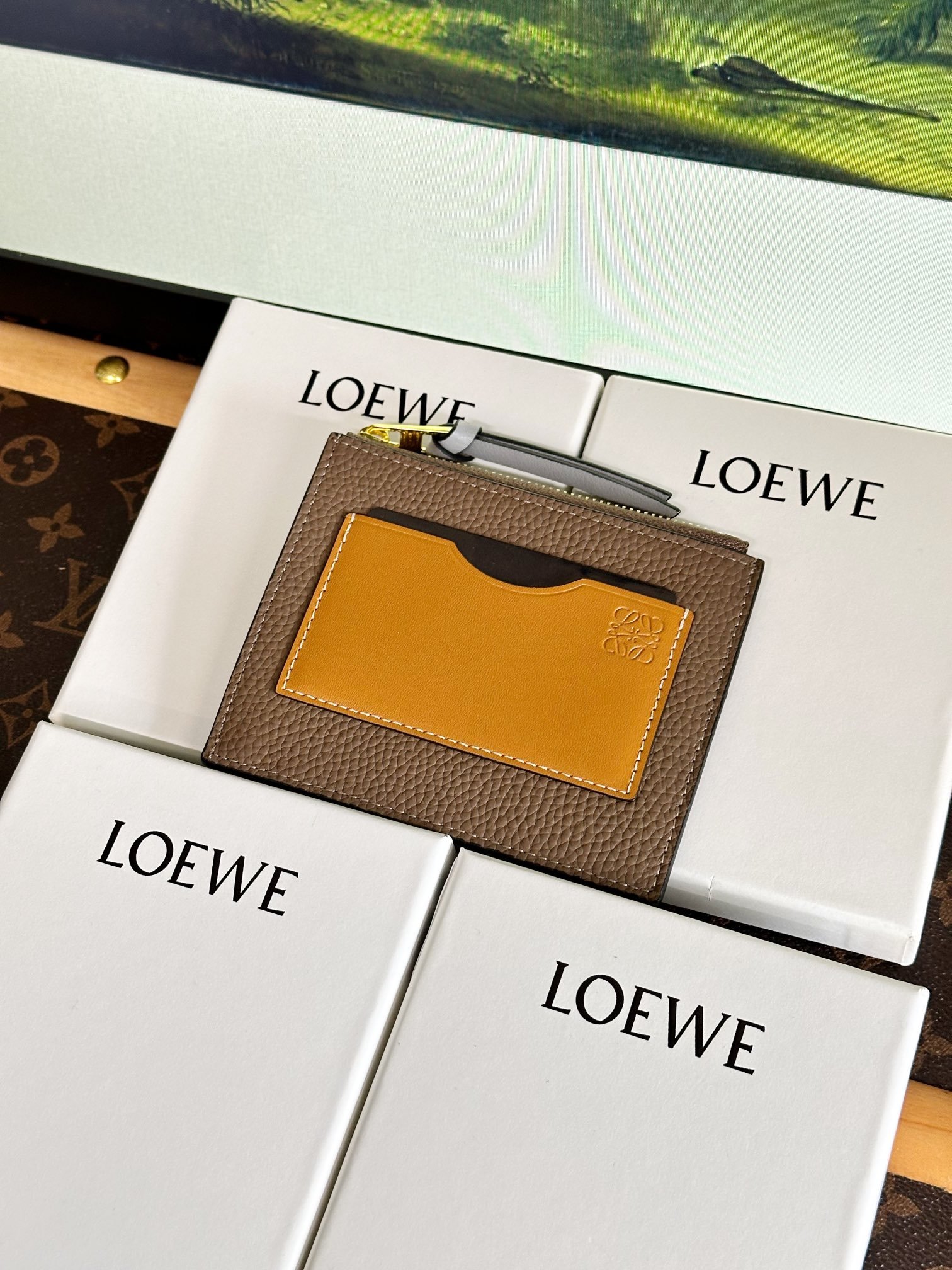 高仿網站loewe羅意威新款大象灰零錢包卡包
