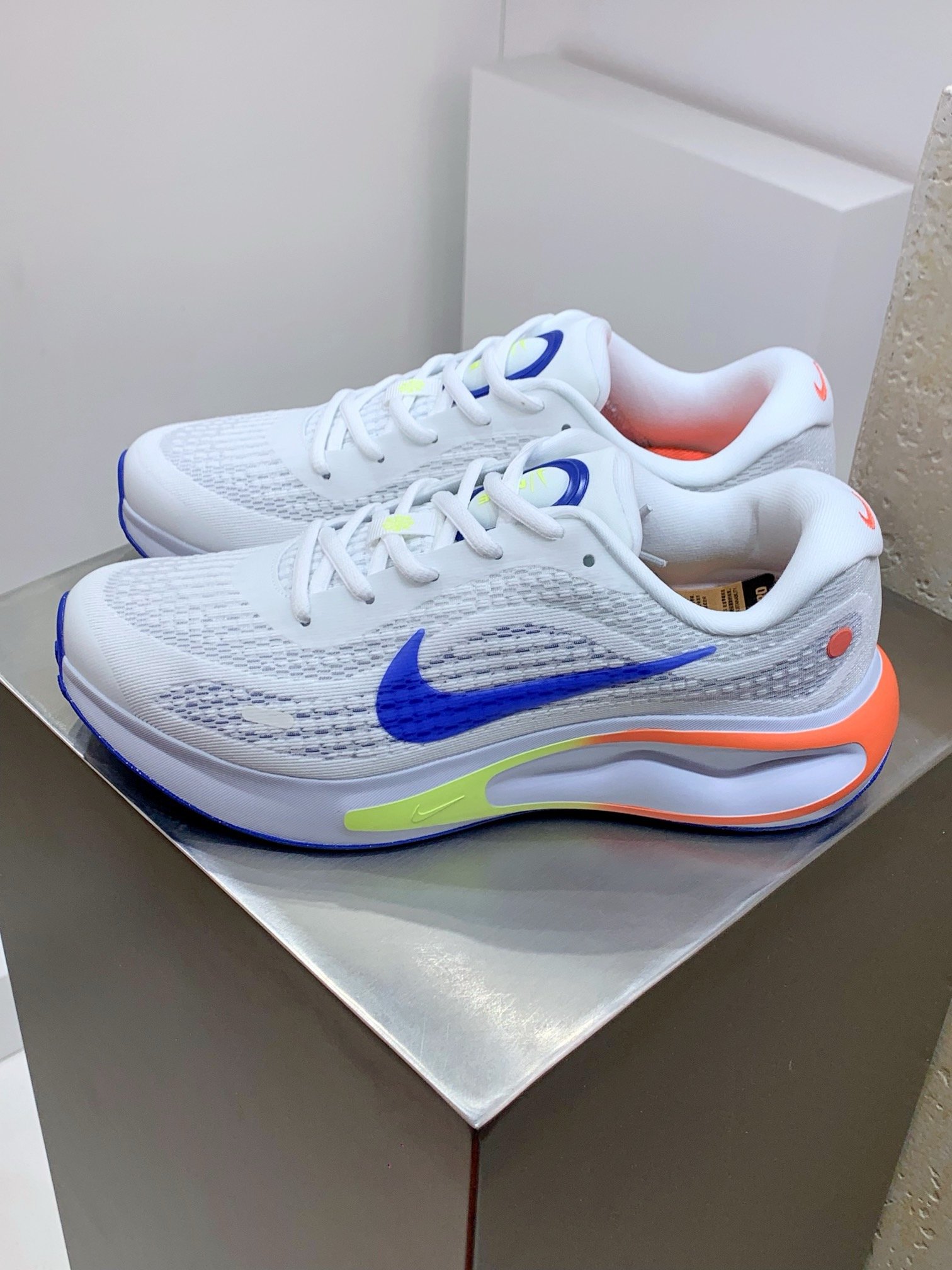 高品質Nike Journey Run公路跑步鞋