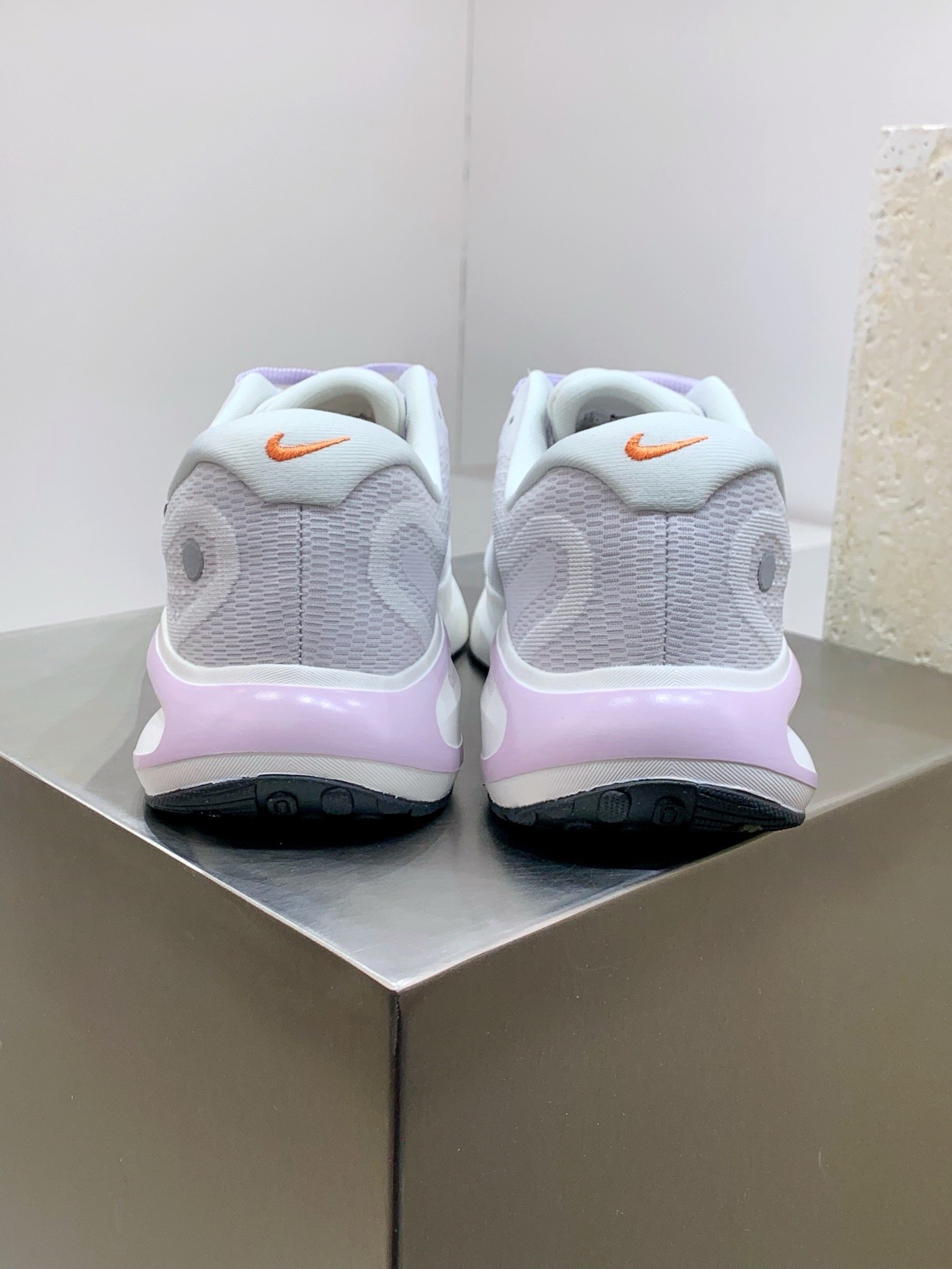高仿精品Nike Journey Run運動鞋