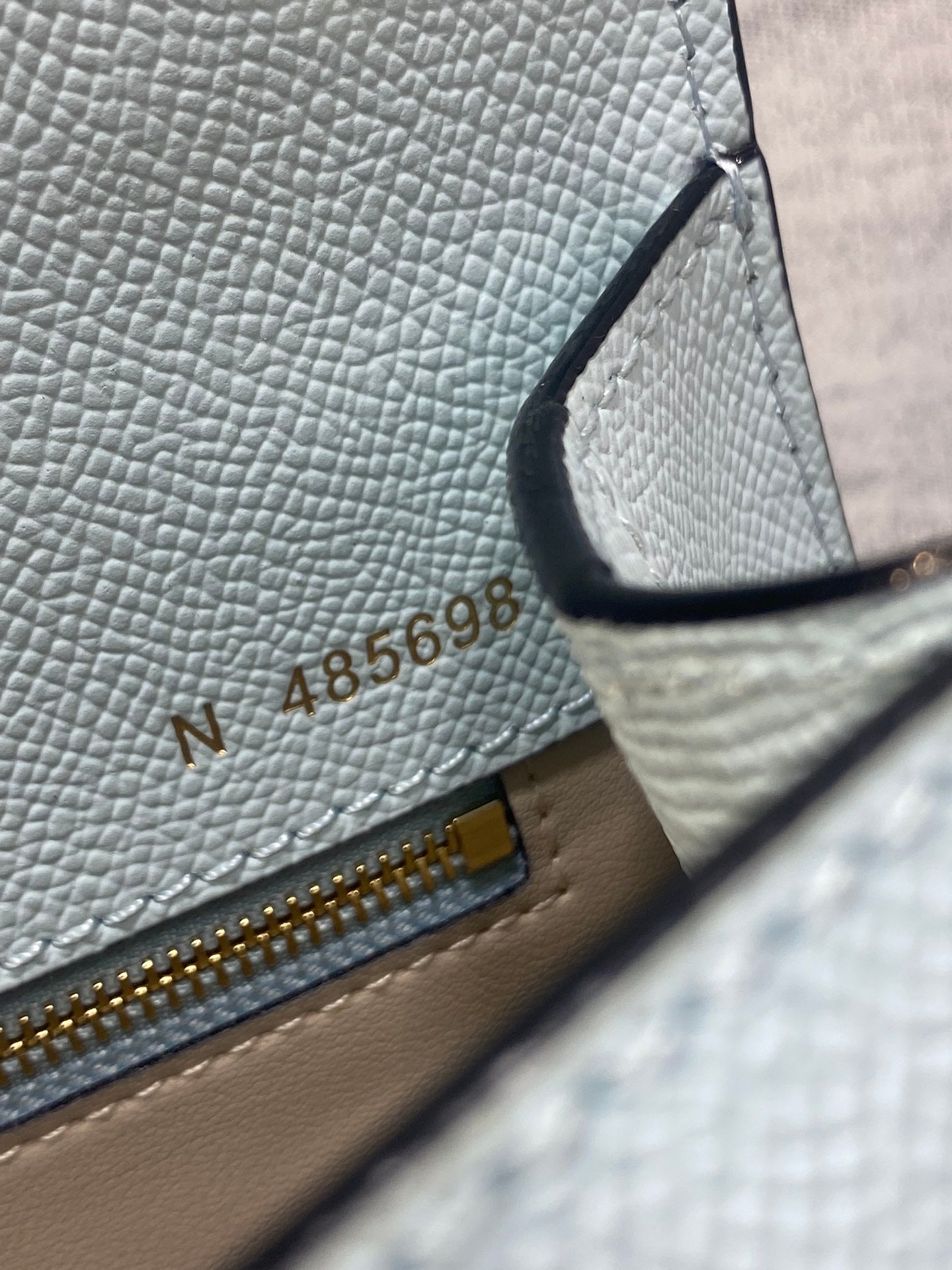 複刻高仿𝐕𝐚𝐥𝐞𝐗𝐭𝐫𝐚包包 Iside Top handle medium bag 手提包單肩包 湖水藍