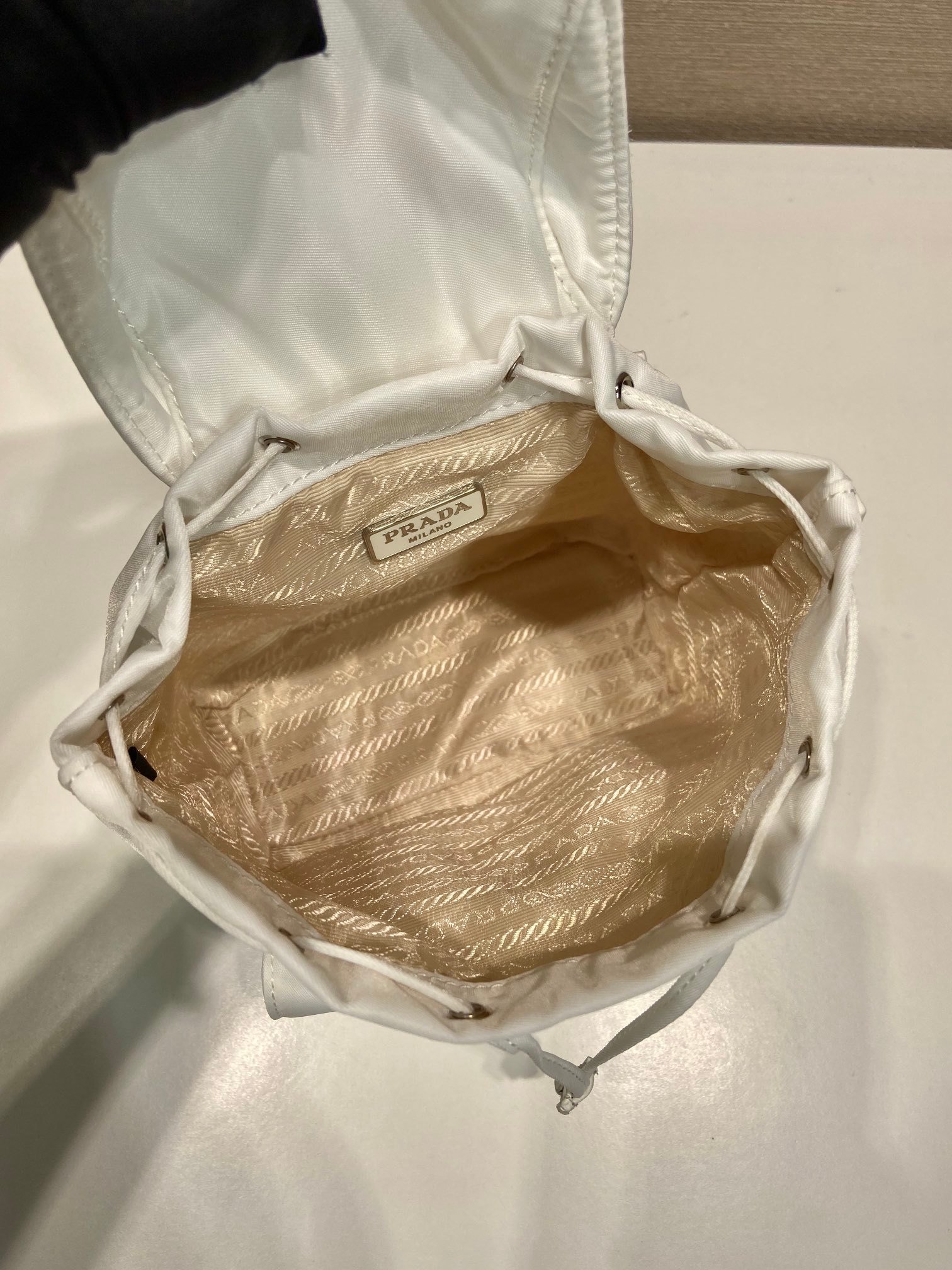 頂級PRADA普拉達白色迷你小背包BH029