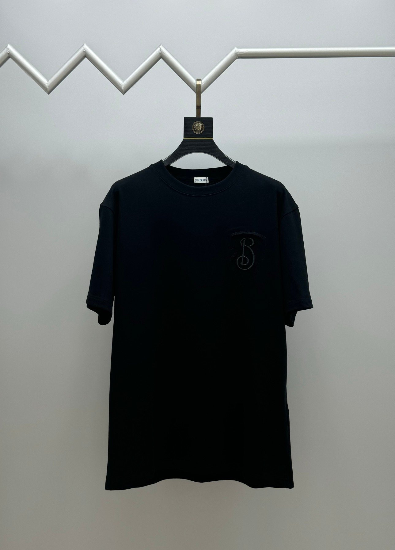 Burberry黑色短袖推薦簡約百搭Logo T恤一比一精品仿製高磅純棉上衣