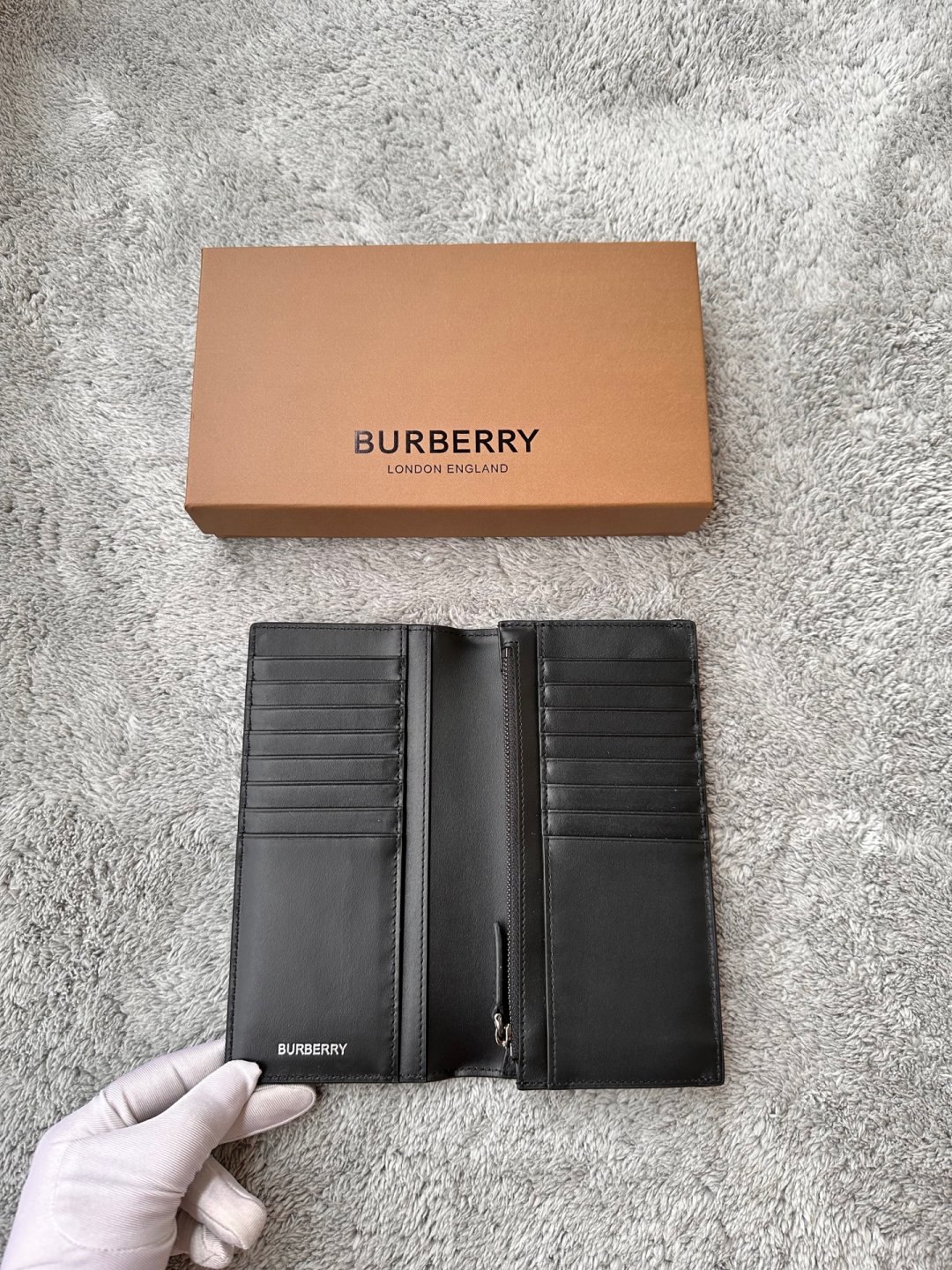 高仿錢包burberry巴寶莉兩折長夾